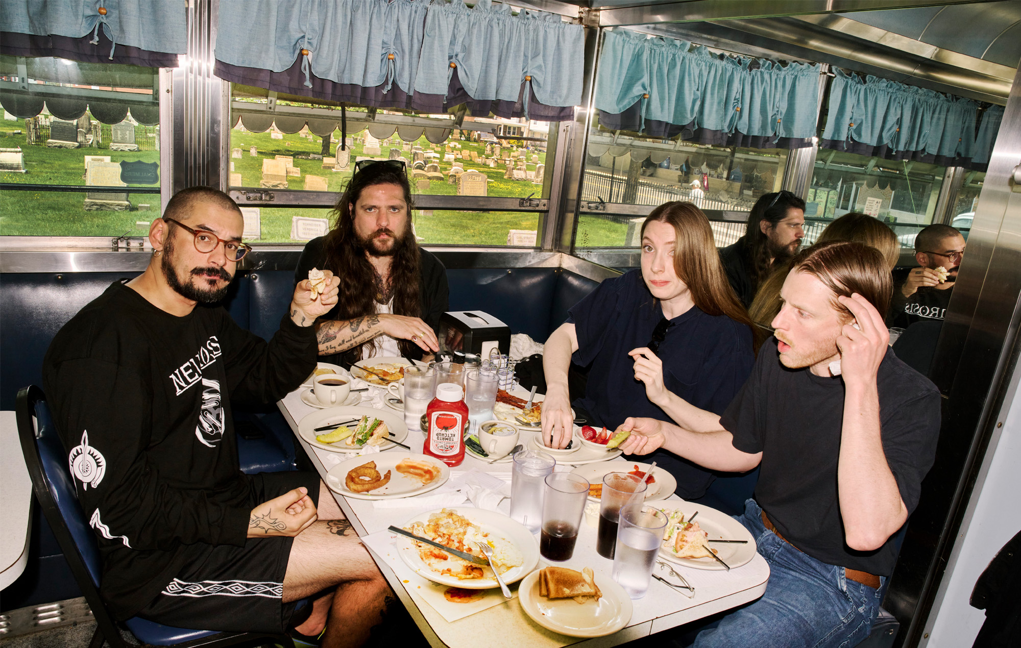 Dry Cleaning annonce le nouvel album "Stumpwork" et partage le premier single