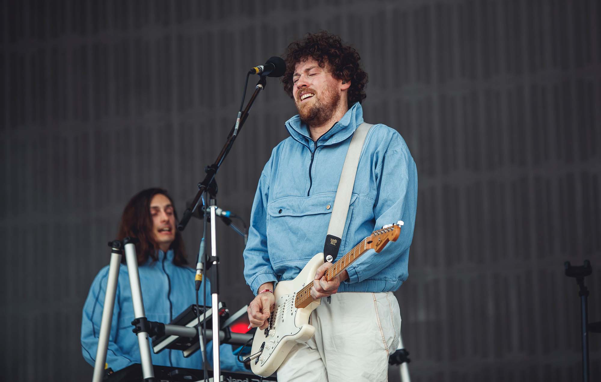 Entretien avec Metronomy à Glastonbury 2022
