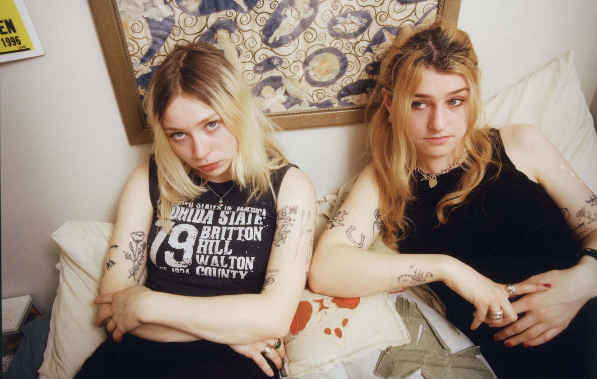 Momma – Critique de 'Household Name' : un duo grunge farouchement ambitieux vise les stars