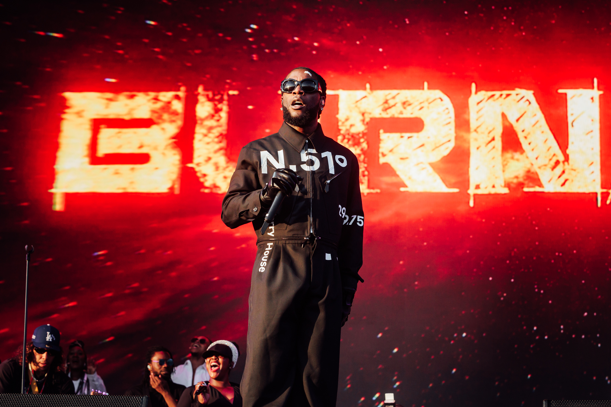 Burna Boy - Critique de 'Love, Damini' : une exploration éclectique et émotionnelle de l'afro-pop