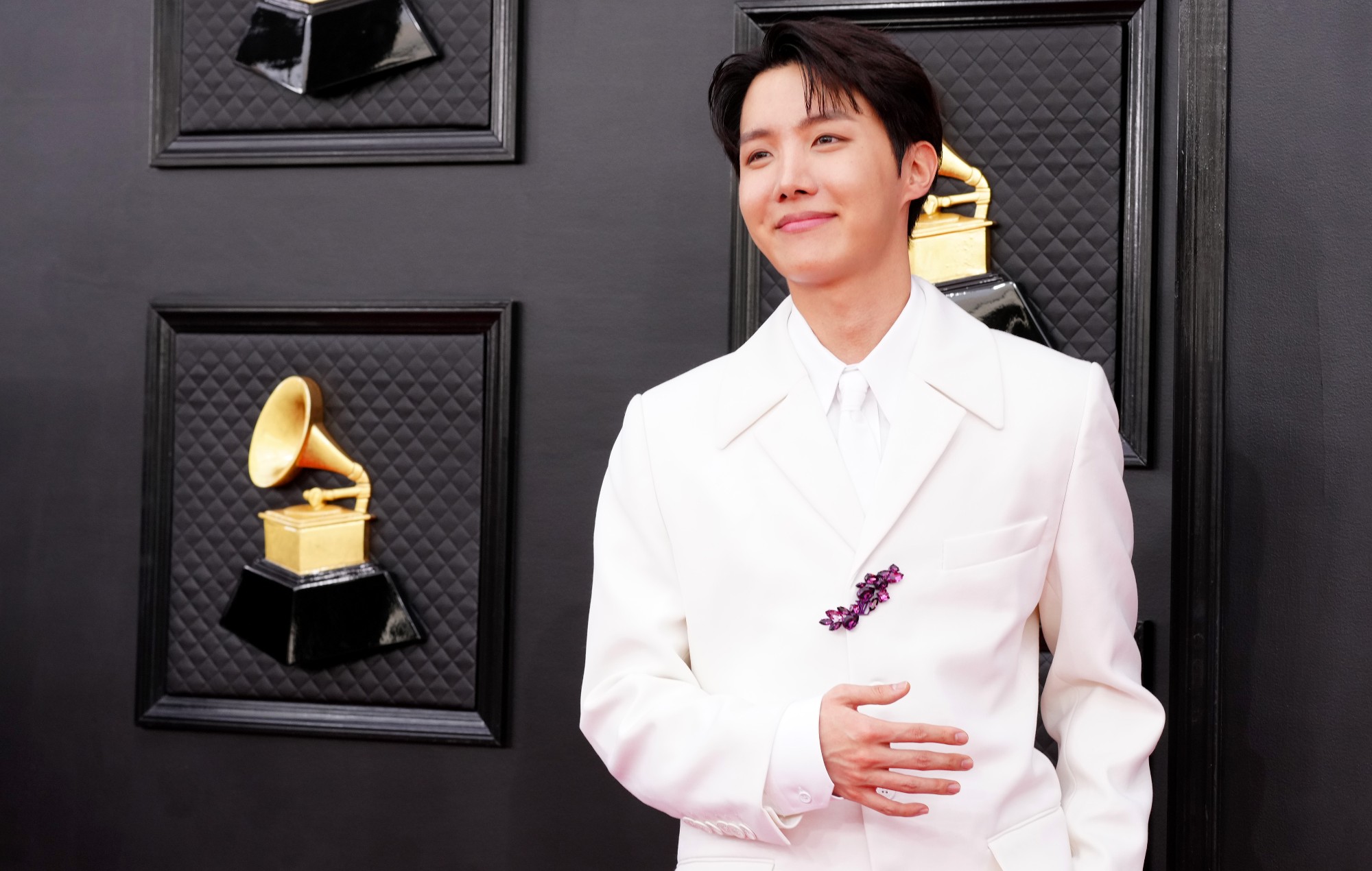 J-Hope de BTS dit que le groupe n'est "certainement" pas en pause