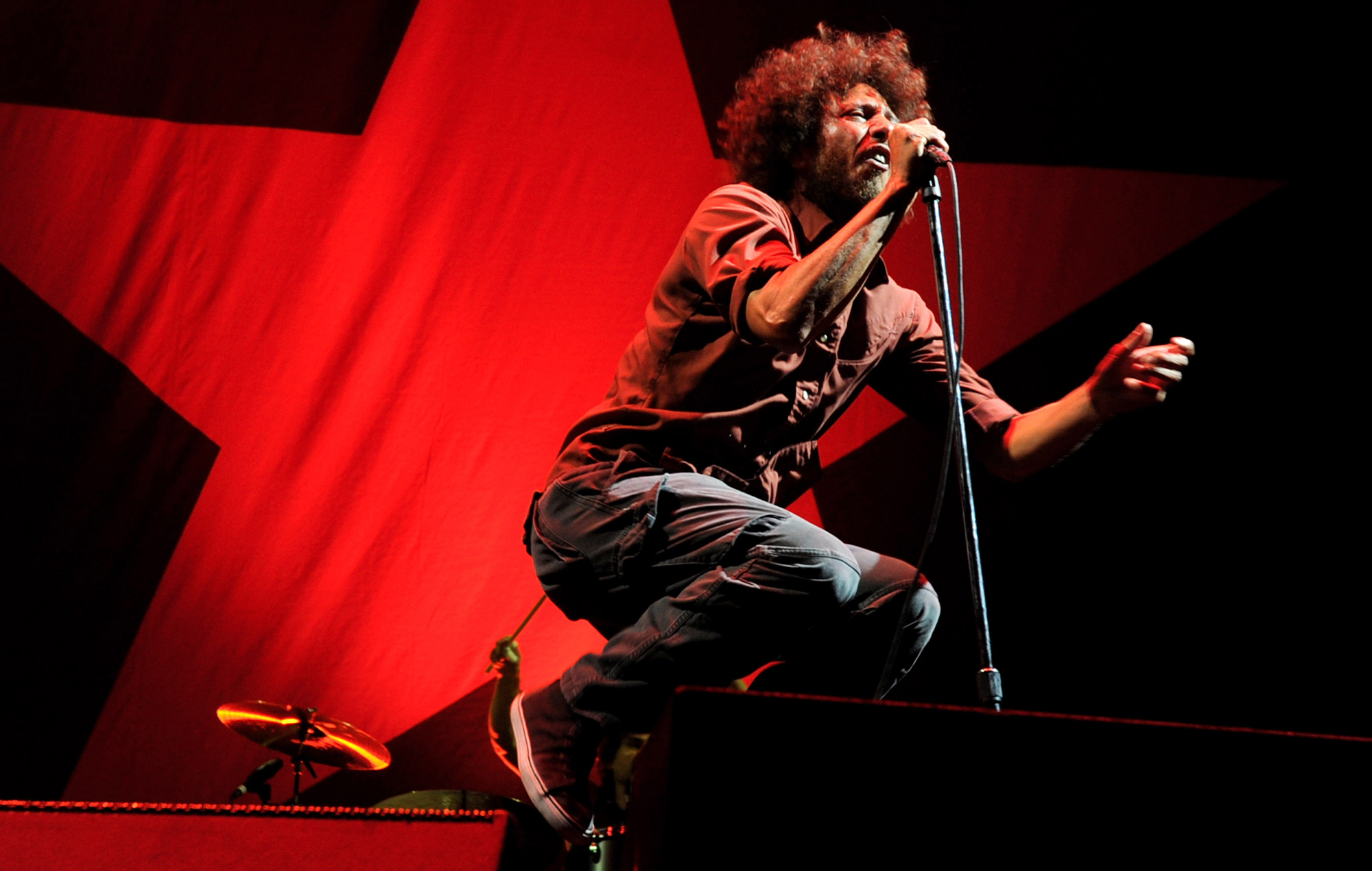 Regardez Rage Against The Machine interpréter "No Shelter" pour la première fois en 15 ans