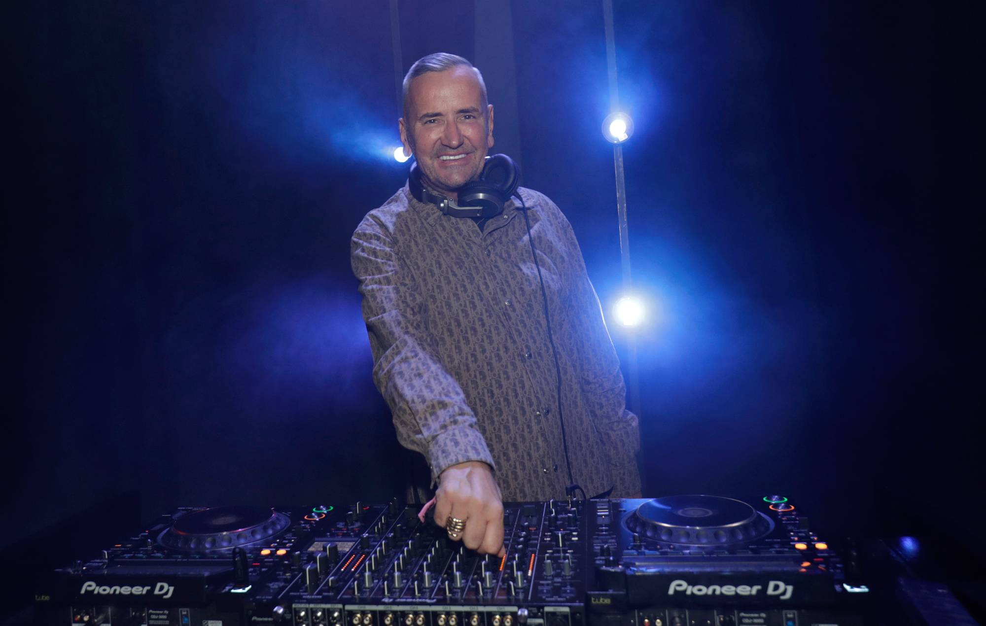 DJ Fat Tony dit avoir vendu son oeuvre de Banksy "pour payer mes impôts"