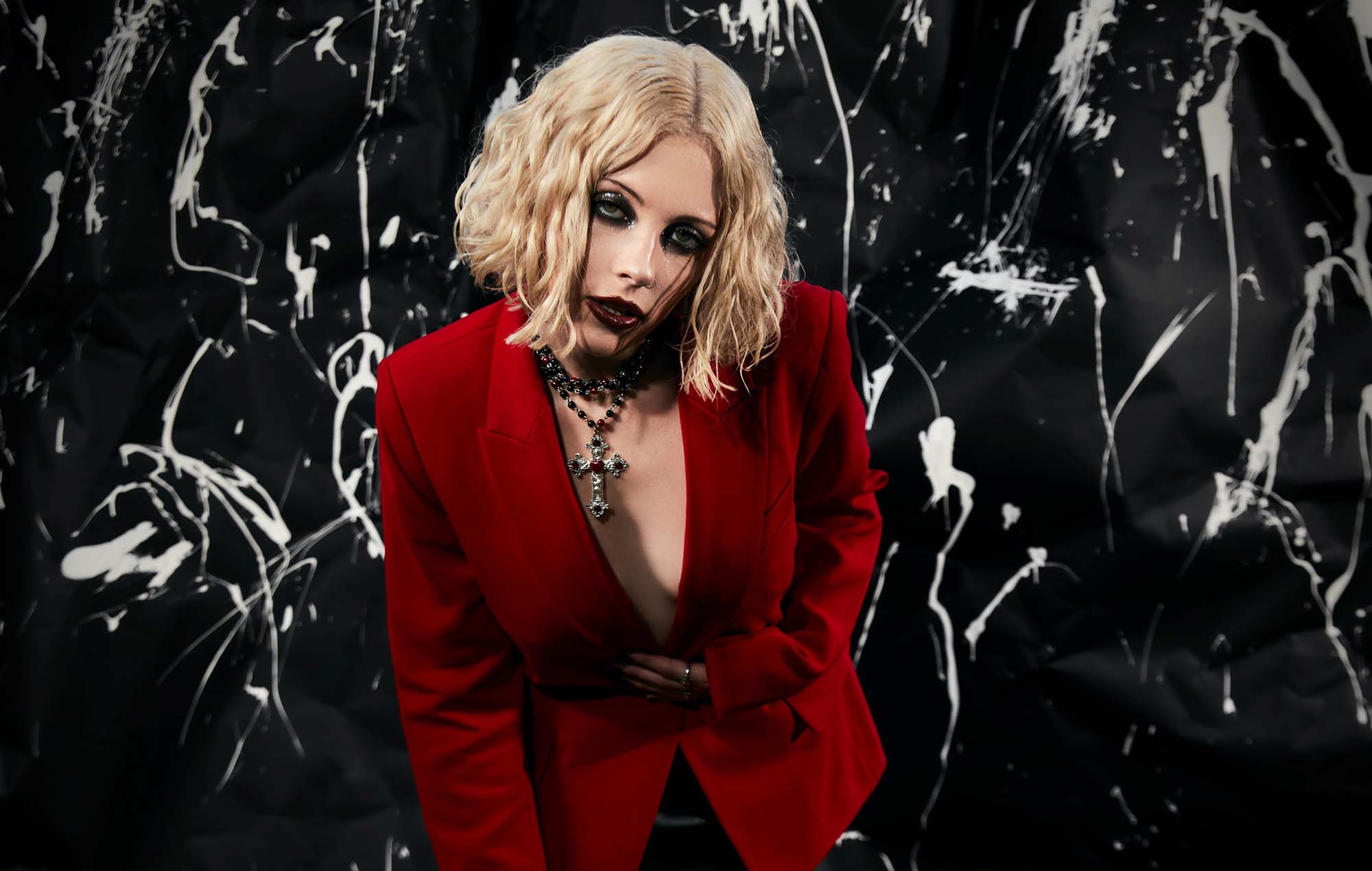 Heather Baron-Gracie de Pale Waves se sent « coupable » d'un accident de bus