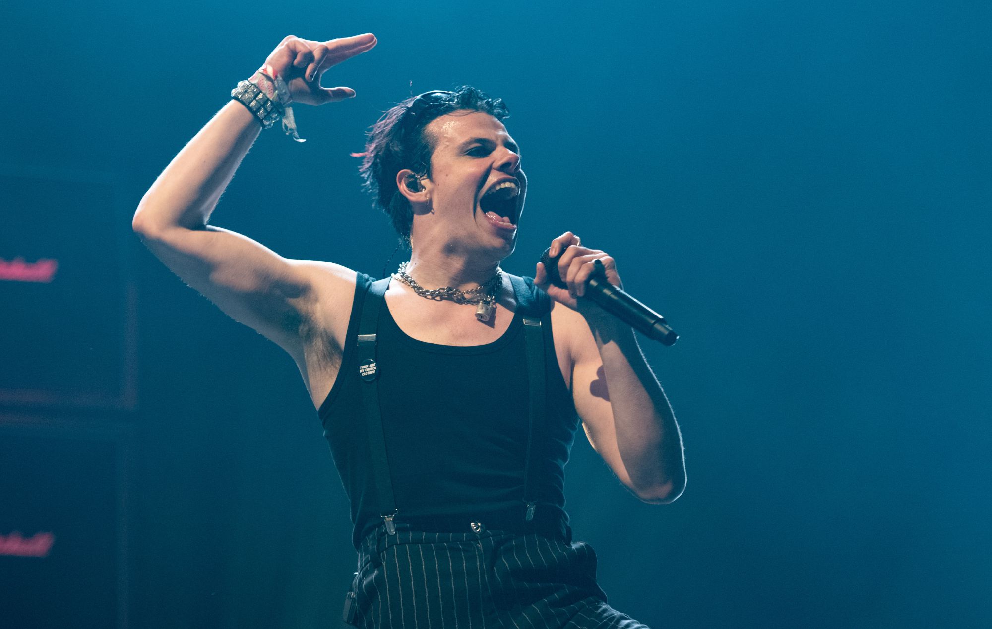 Yungblud jouera de nouvelles chansons dans le livestream "stripped back"