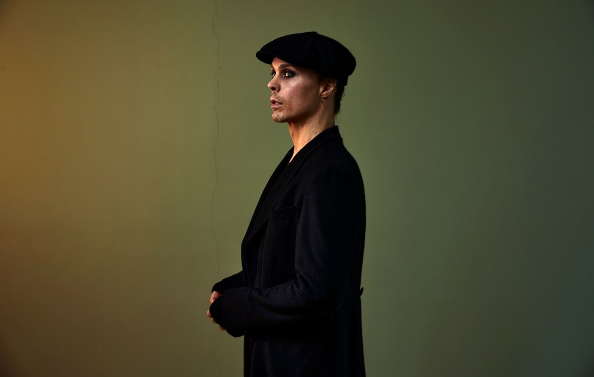Ville Valo de HIM annonce son premier album "Neon Noir"
