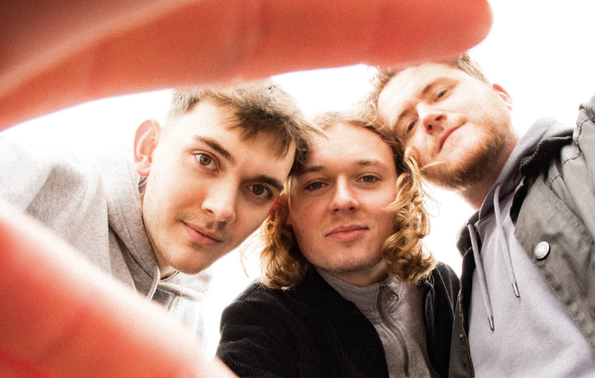 Découvrez la nouvelle chanson ludique des Rills "Spit Me Out"