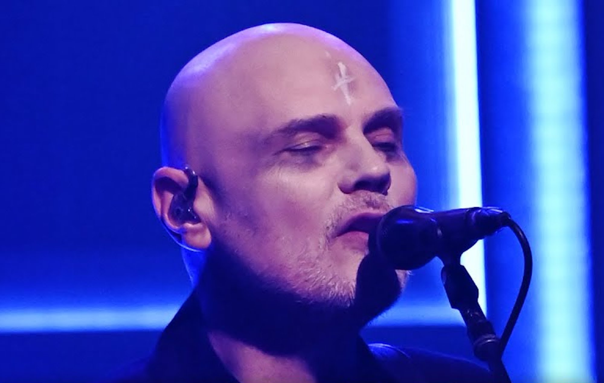 Regardez Smashing Pumpkins apporter "Beguiled" à "Fallon"