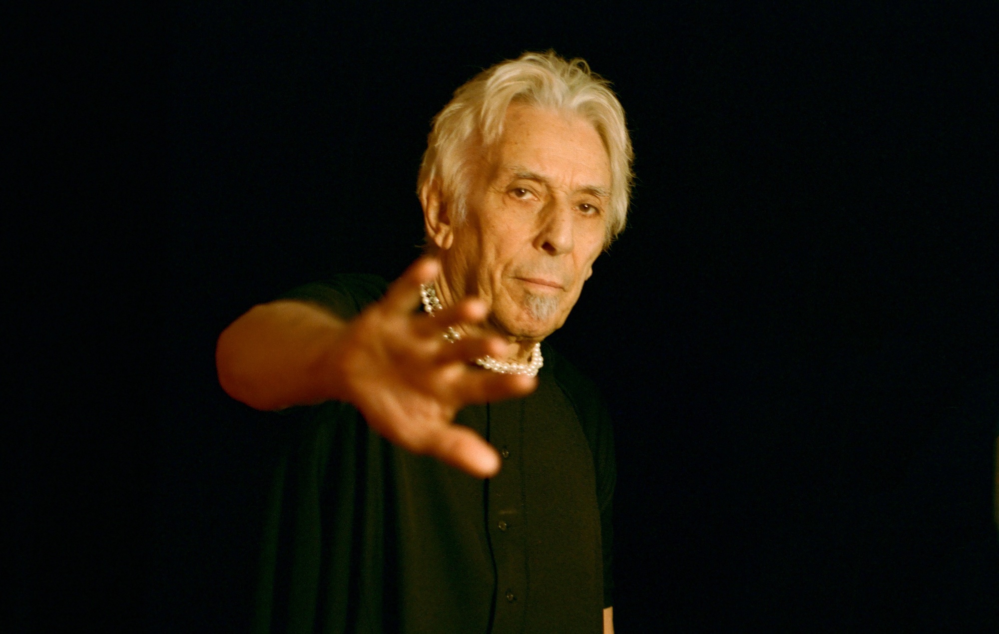 John Cale annonce le premier nouvel album en une décennie, "Mercy"