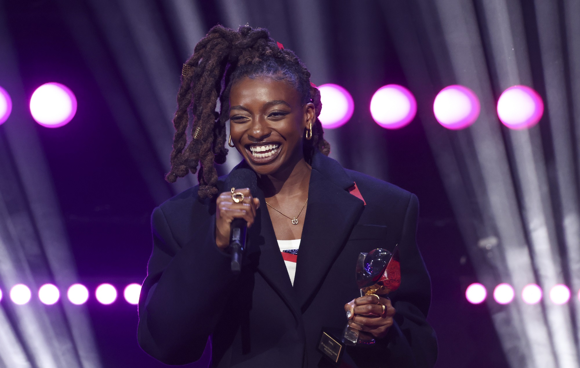 Le monde de la musique réagit à la victoire du prix Mercury de Little Simz : "Faire la fierté de Londres"