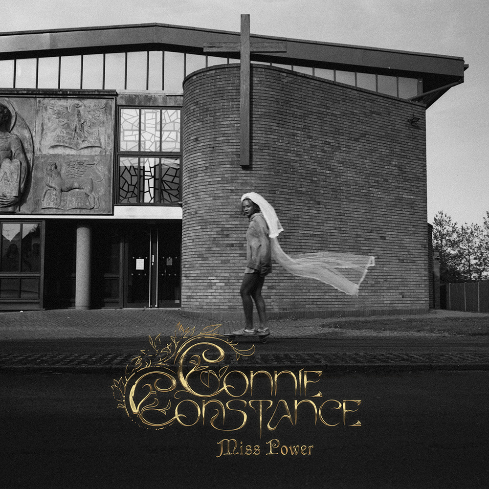 Connie Constance - Critique de "Miss Power": l'aventurière trouve une maison à l'indie-disco