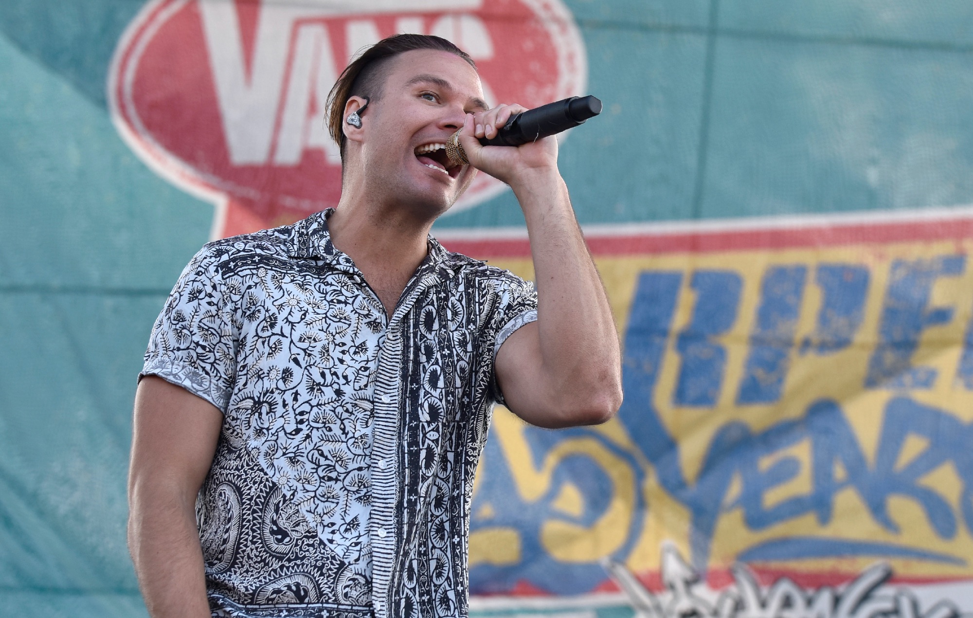 Danse Gavin Dance souhaite la bienvenue à Tilian Pearson à la suite d'allégations d'agression sexuelle