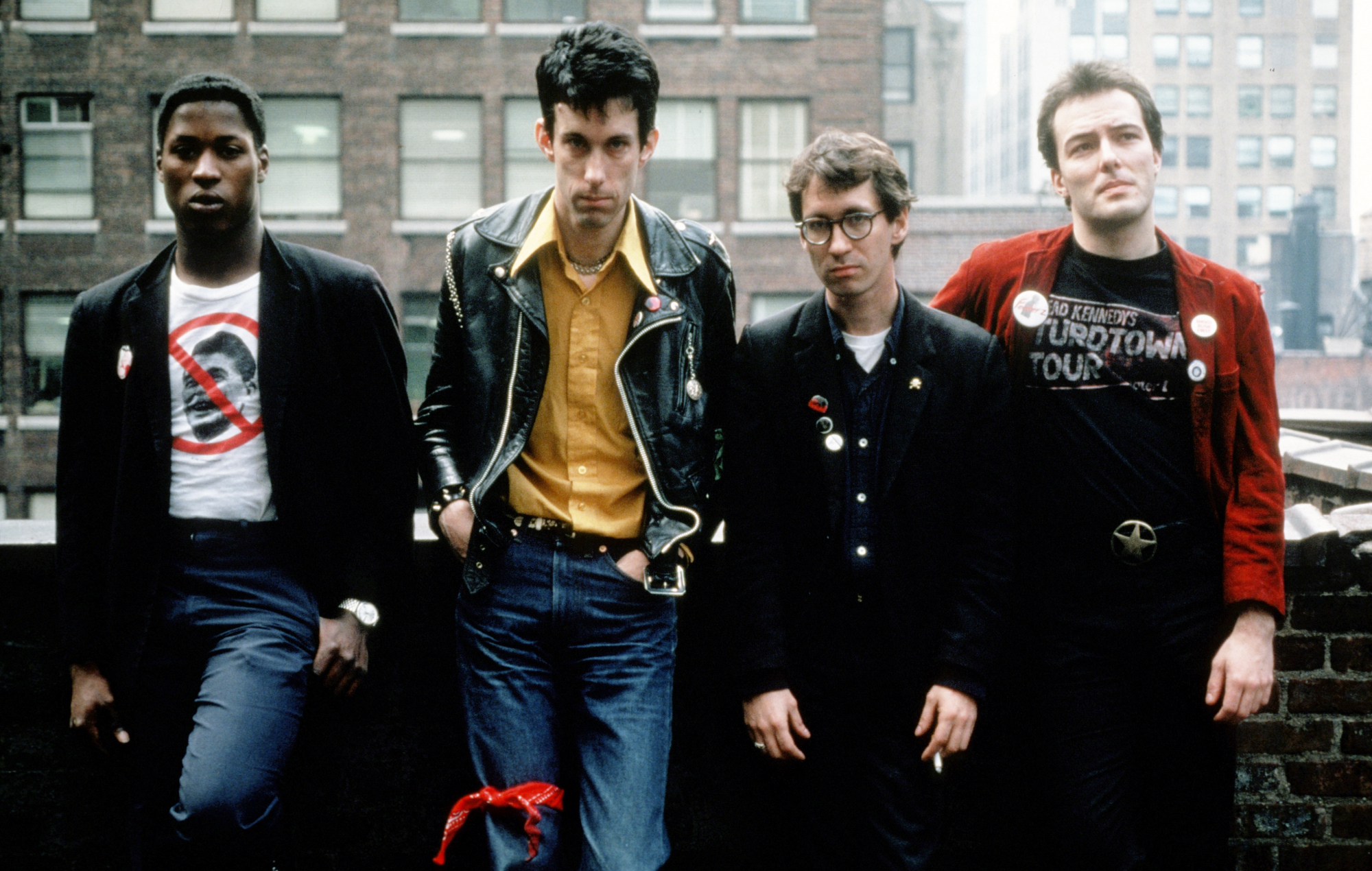 Jello Biafra rend hommage au batteur "inoubliable" des Dead Kennedys DH Peligro