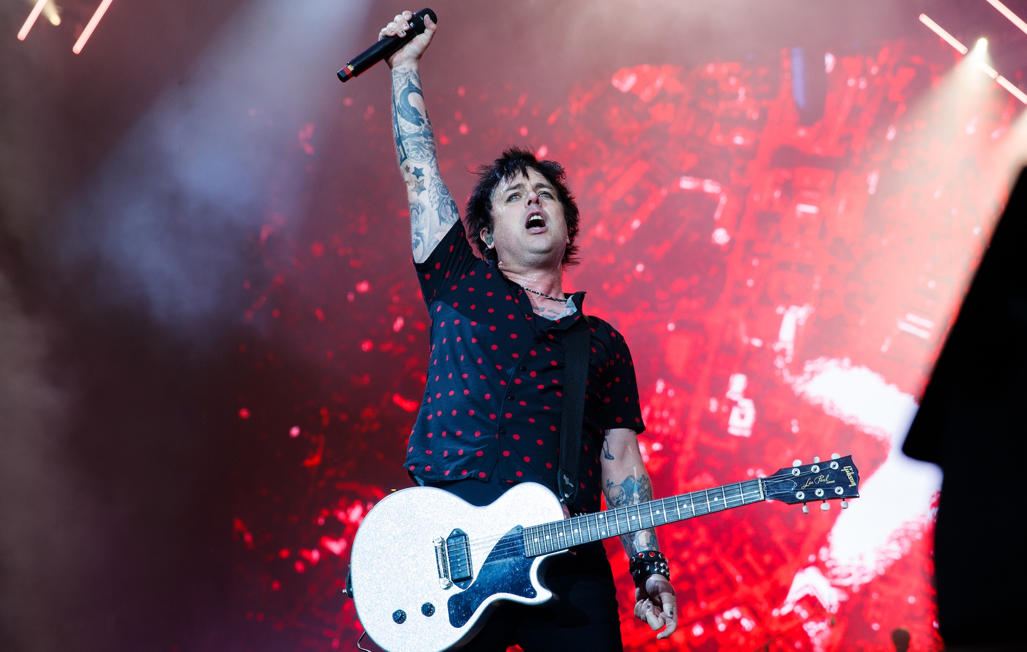Le projet parallèle de Green Day The Coverups rend hommage à Jerry Lee Lewis