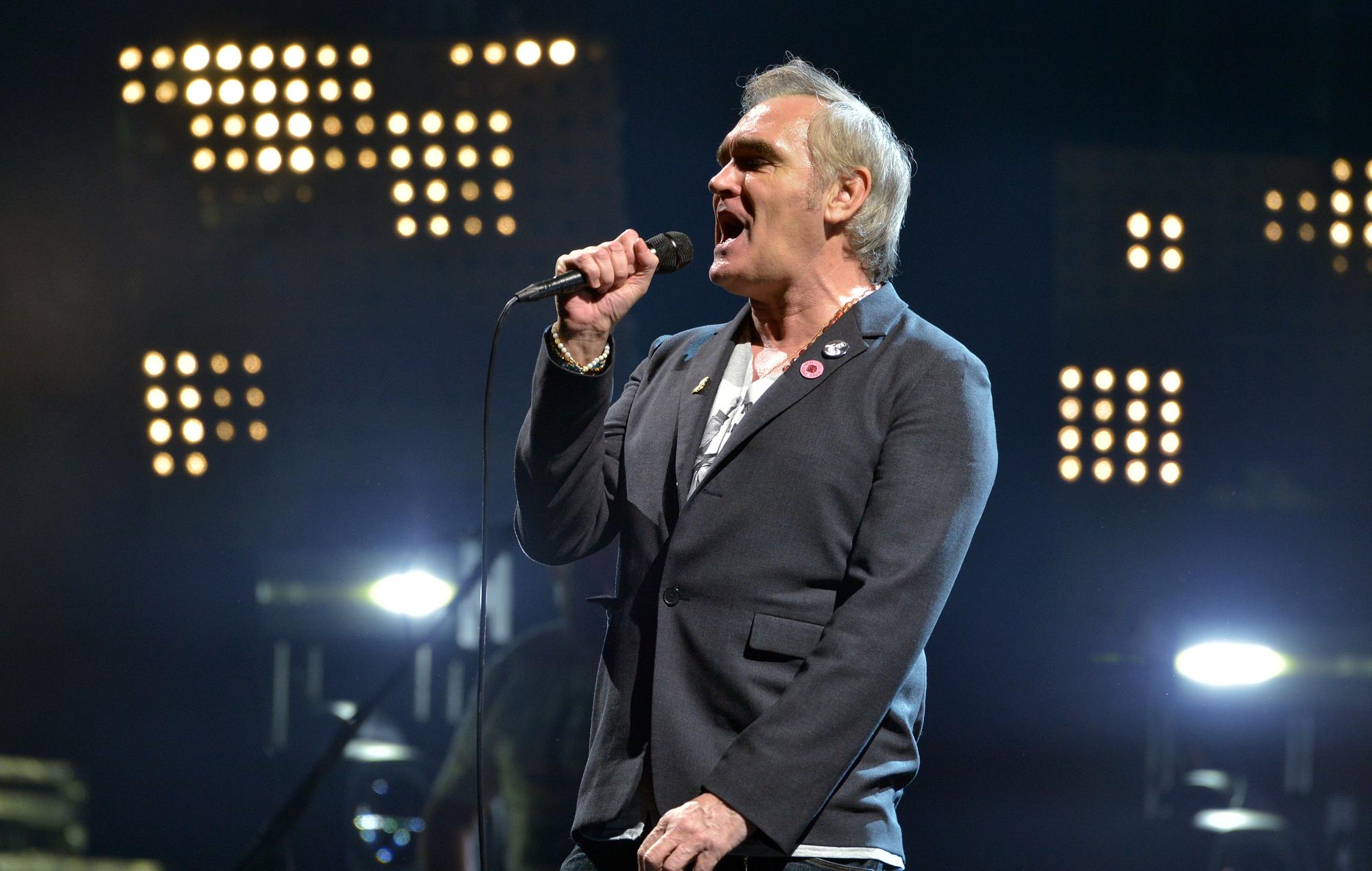 Morrissey accuse Capitol Records de "fascisme" pour ne pas avoir sorti "Bonfire Of Teenagers"