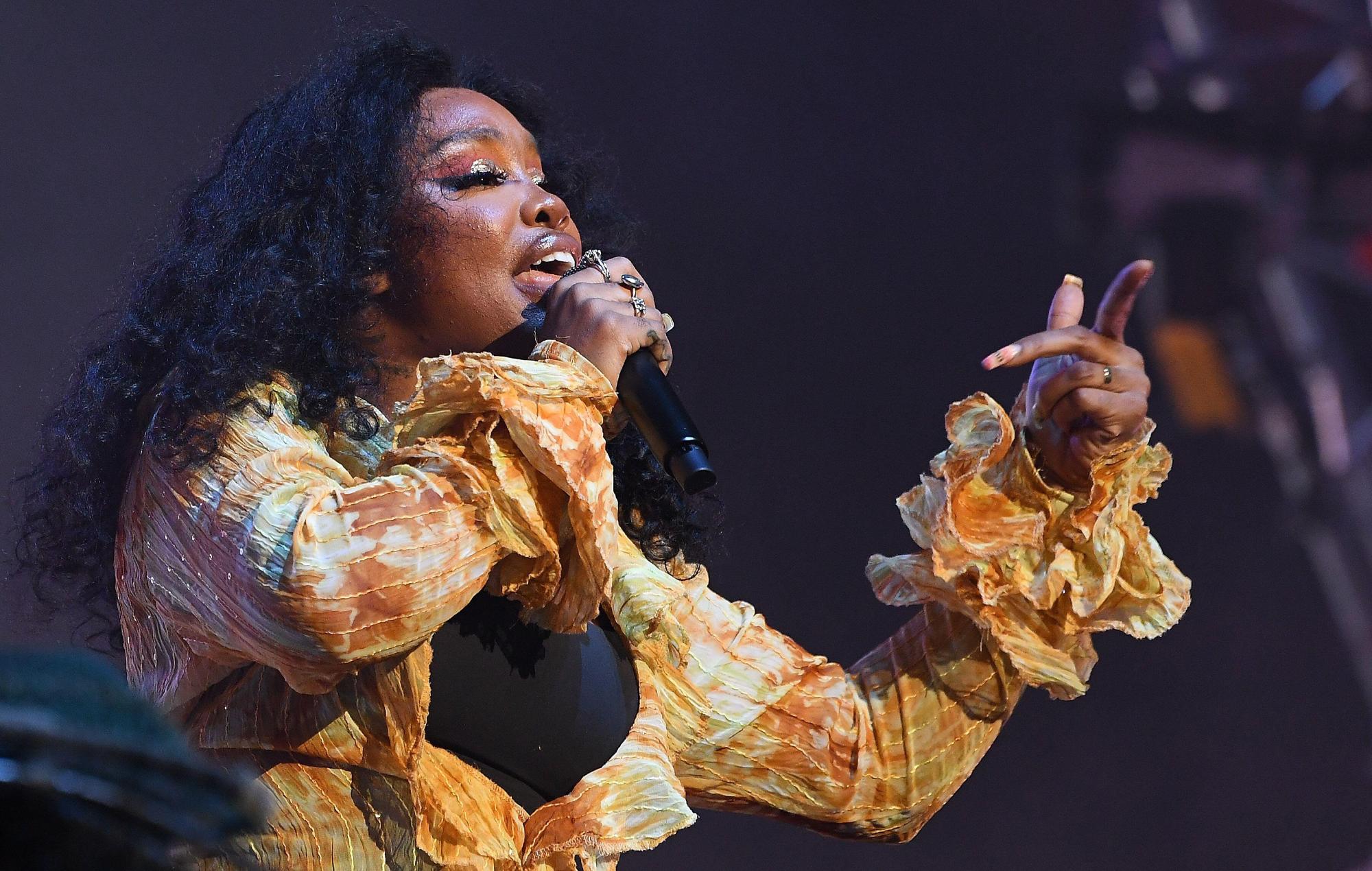 SZA taquine "des surprises à venir"