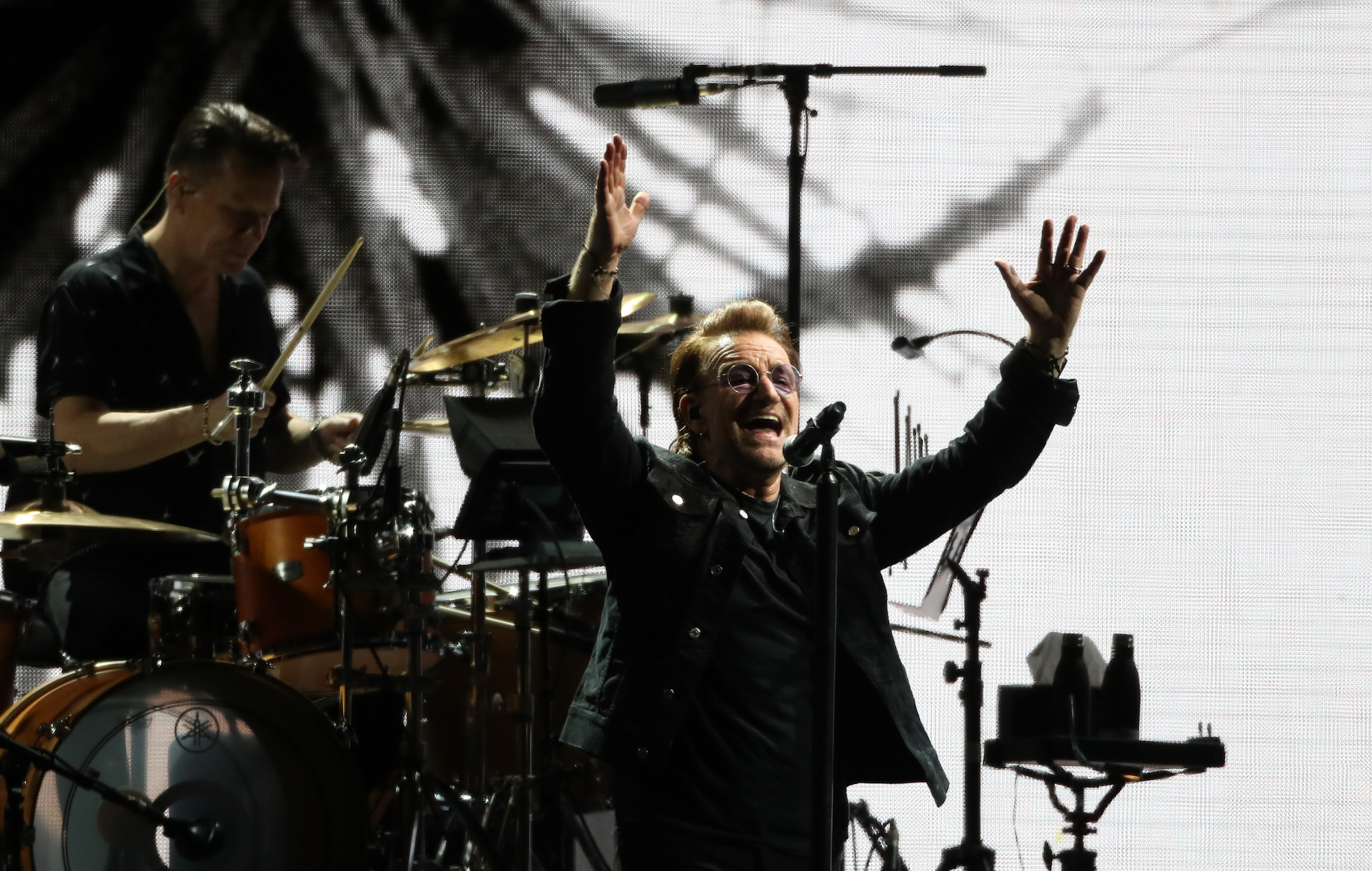U2 annonce un album de morceaux "réimaginés et réenregistrés", "Songs Of Surrender"