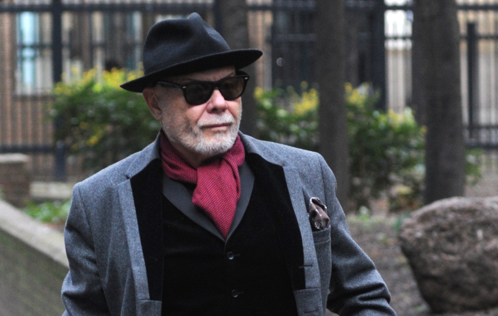 La police appelée à troubler l'auberge de jeunesse Gary Glitter