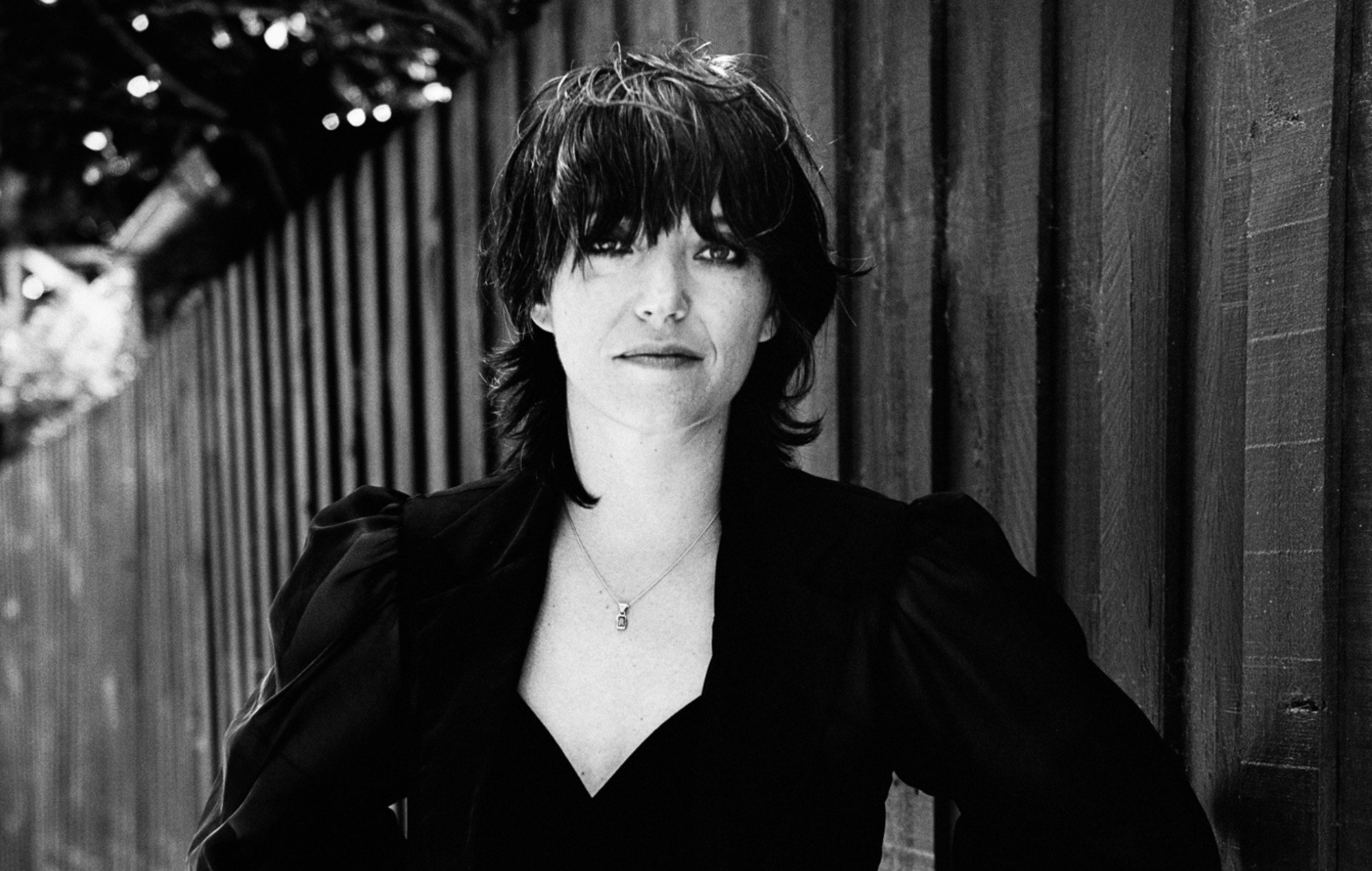 Sharon Van Etten annonce la réédition de "Tramp" et partage une vidéo inédite de "Serpents"