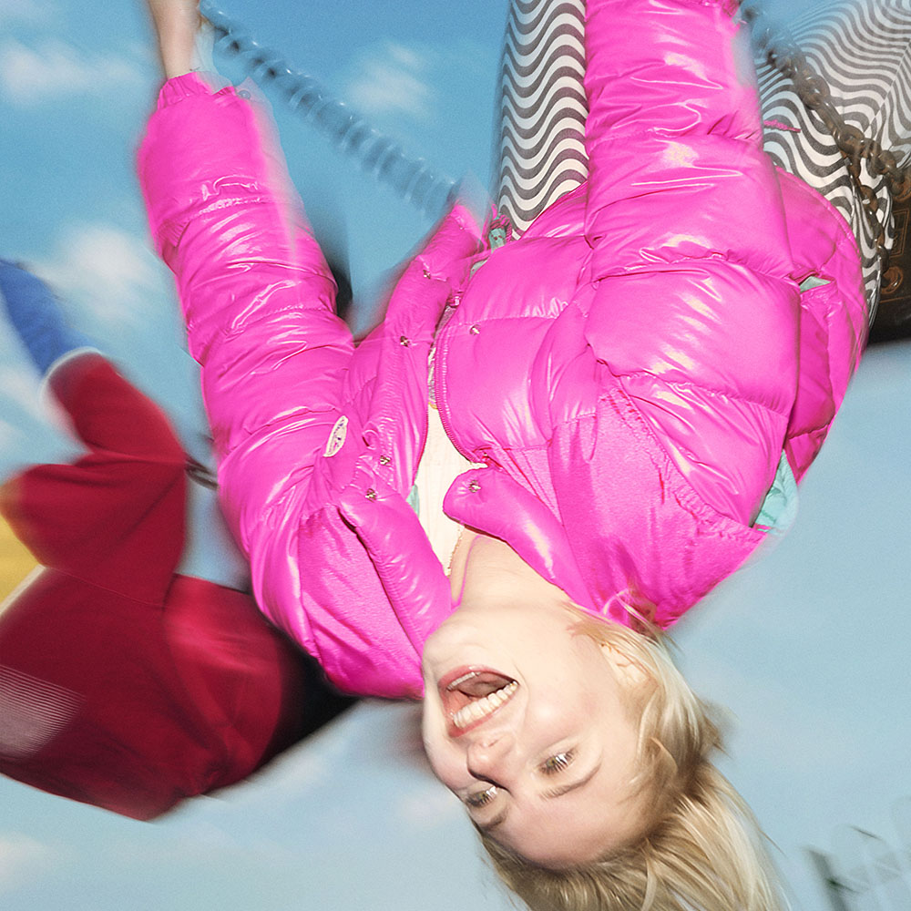 Critique de "Cautionary Tales of Youth": une narration pop à plusieurs niveaux