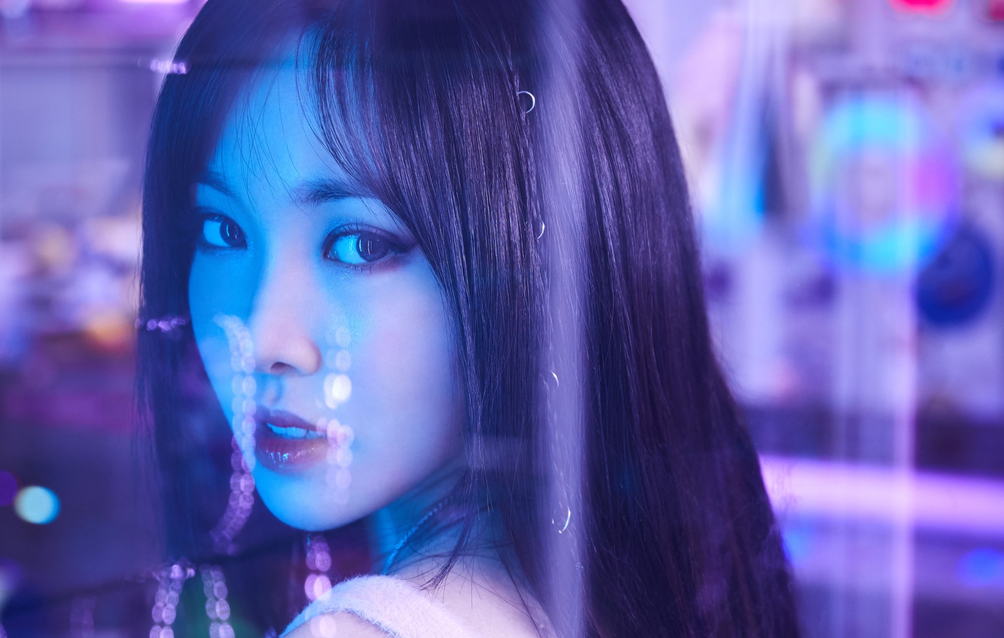 L'ex-chanteur de GFRIEND Yuju annonce son premier retour en solo avec 'O'