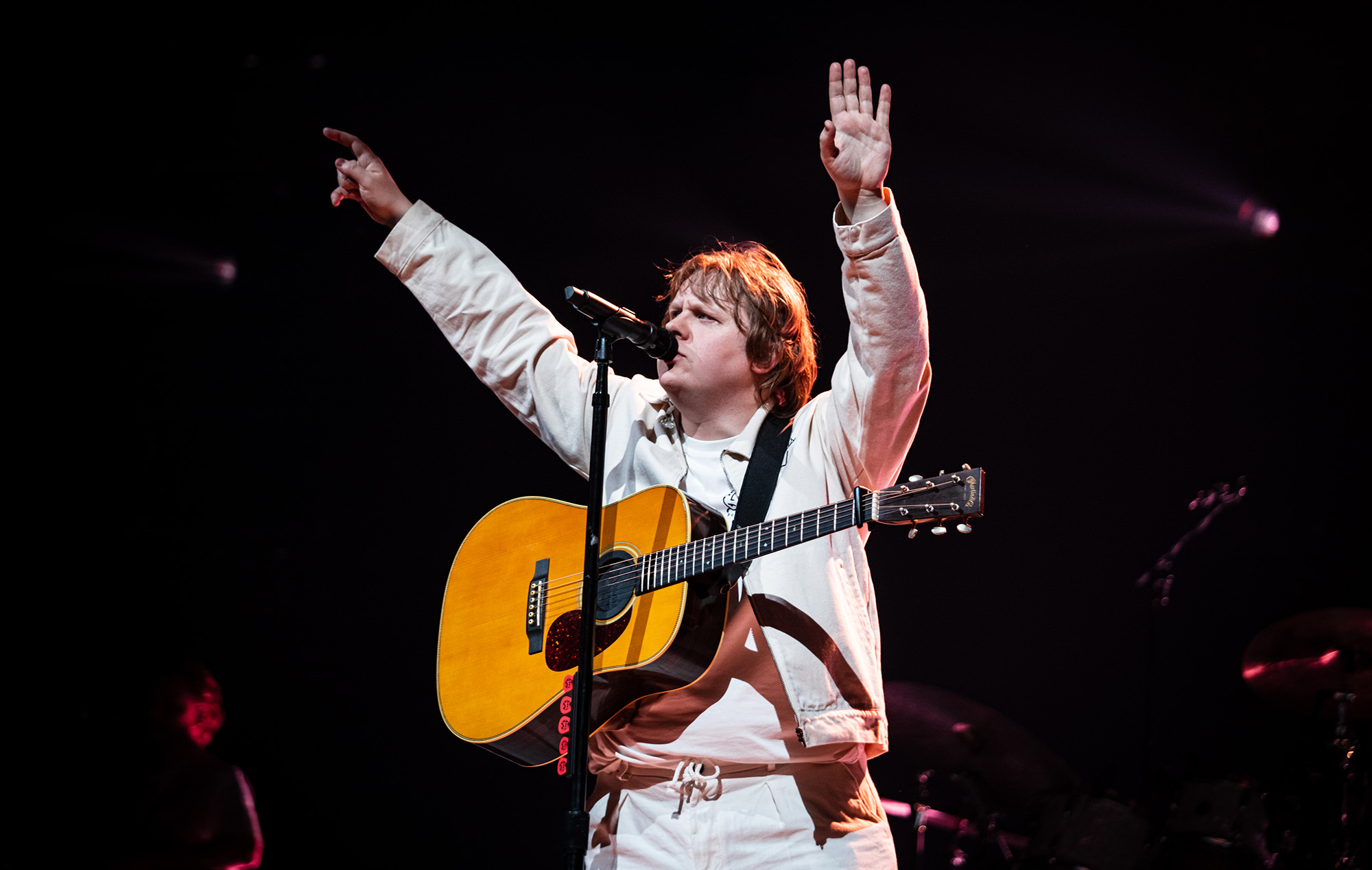 Regardez la bande-annonce du documentaire Lewis Capaldi de Netflix