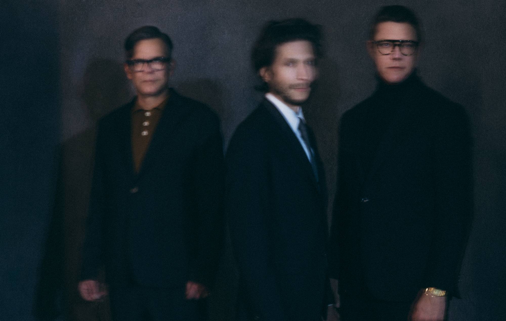Interpol partage un nouveau documentaire et annonce un projet de remix
