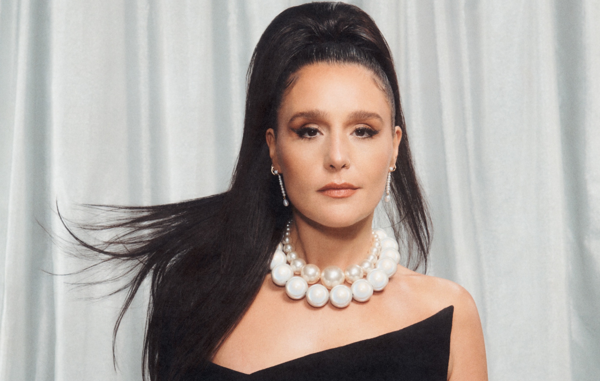 Jessie Ware - 'Ça!  Ça fait du bien!'  avis : un vrai visionnaire de la pop tourné vers l'avenir