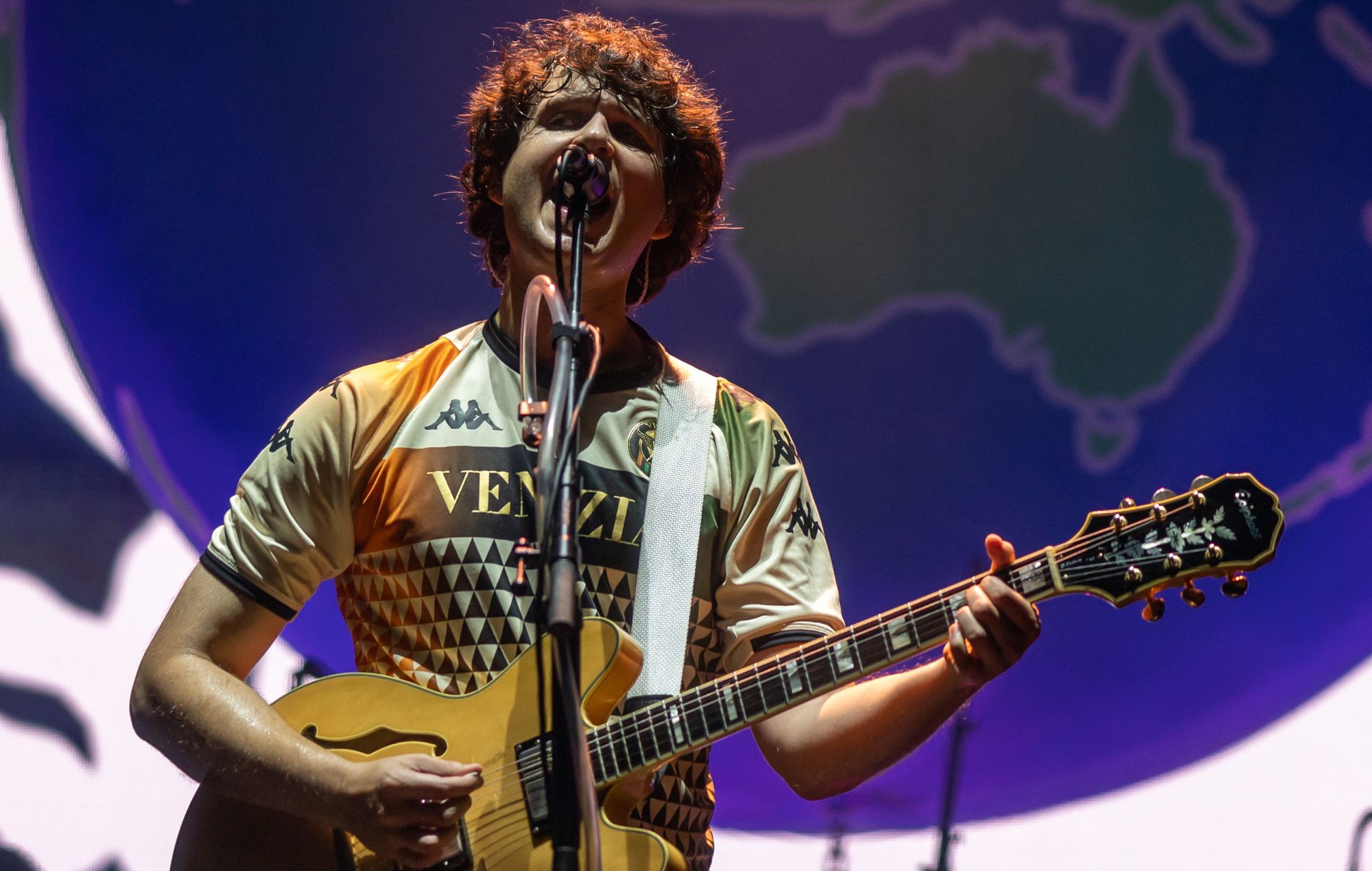 Ezra Koenig revient sur le 10e anniversaire de "Modern Vampires Of The City"