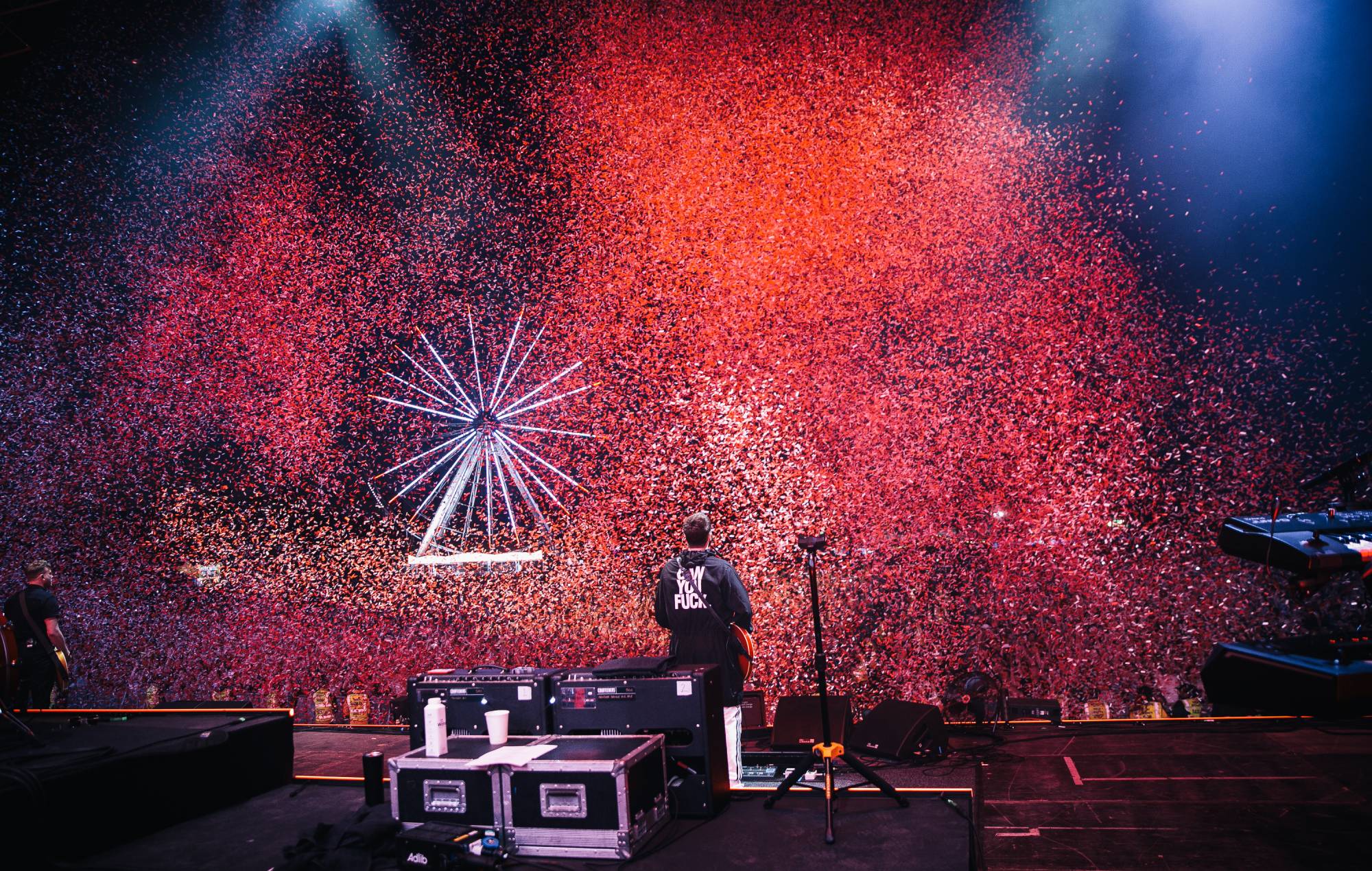 Les courteeners fêtent les 15 ans de 'St.  Jude' au spectacle épique de Heaton Park