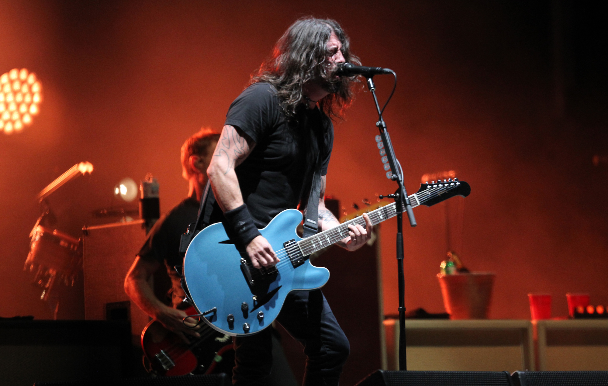 Les Foo Fighters remportent le sixième album numéro un avec "But Here We Are"