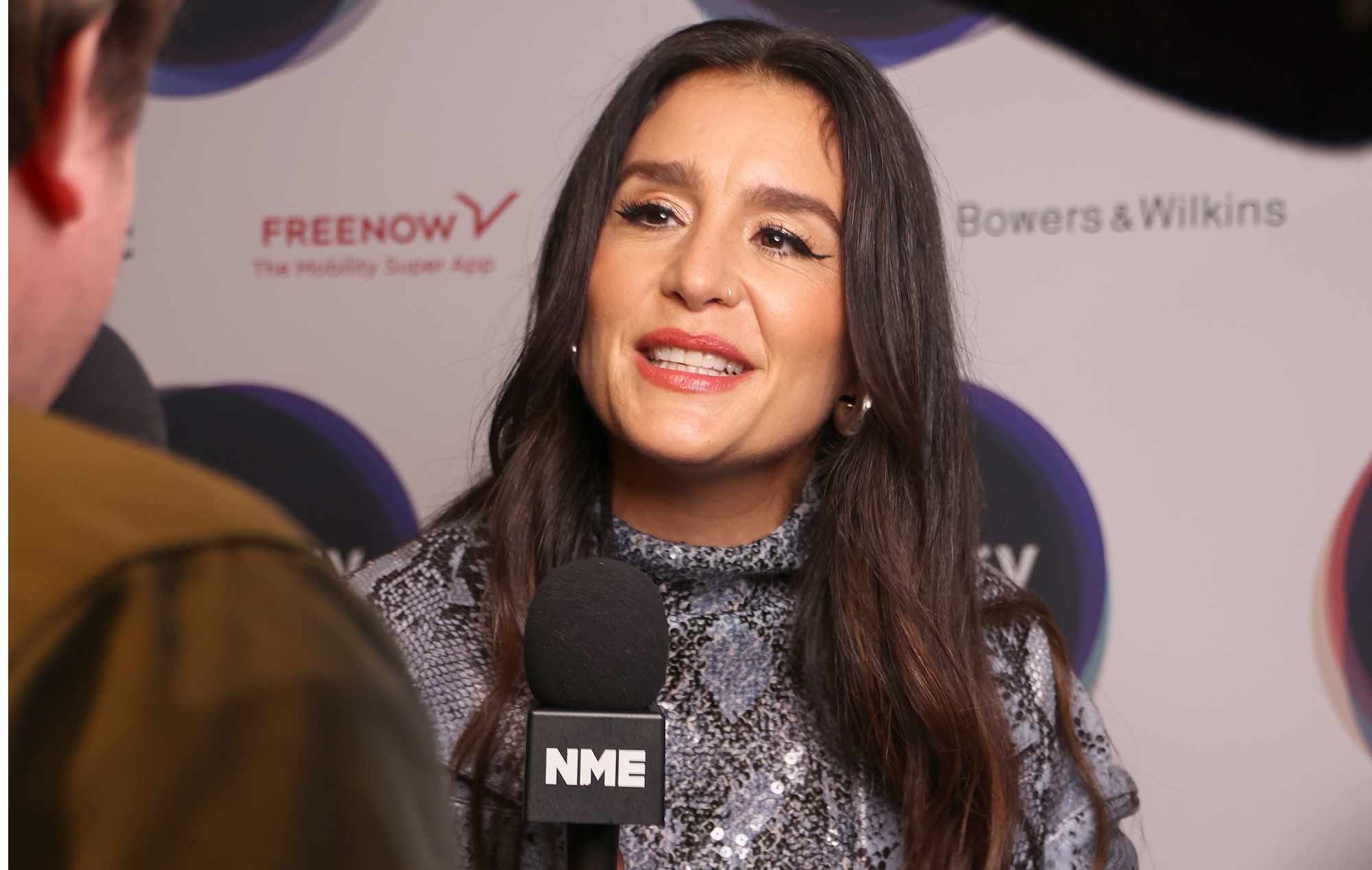Jessie Ware sur le travail de Kylie, Cher et ses invités de podcast de rêve