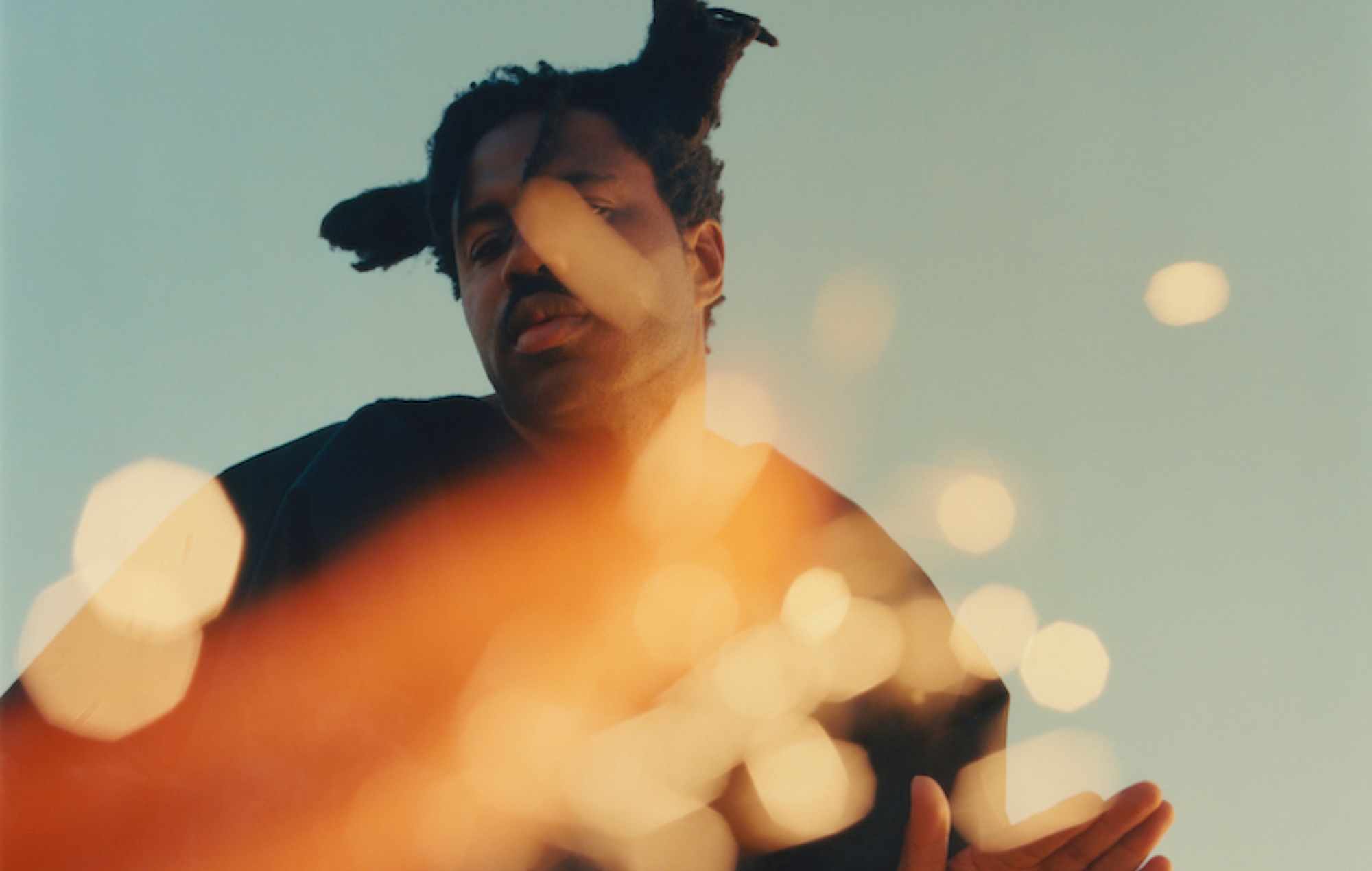 Écoutez le retour euphorique de Sampha sur le nouveau single "Spirit 2.0"