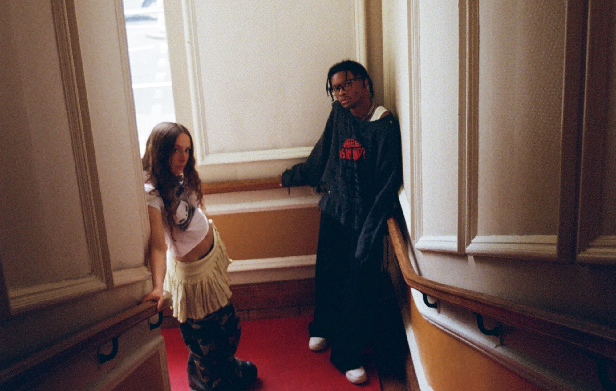 Holly Humberstone et d4vd s'associent sur le nouveau morceau 'Superbloodmoon'