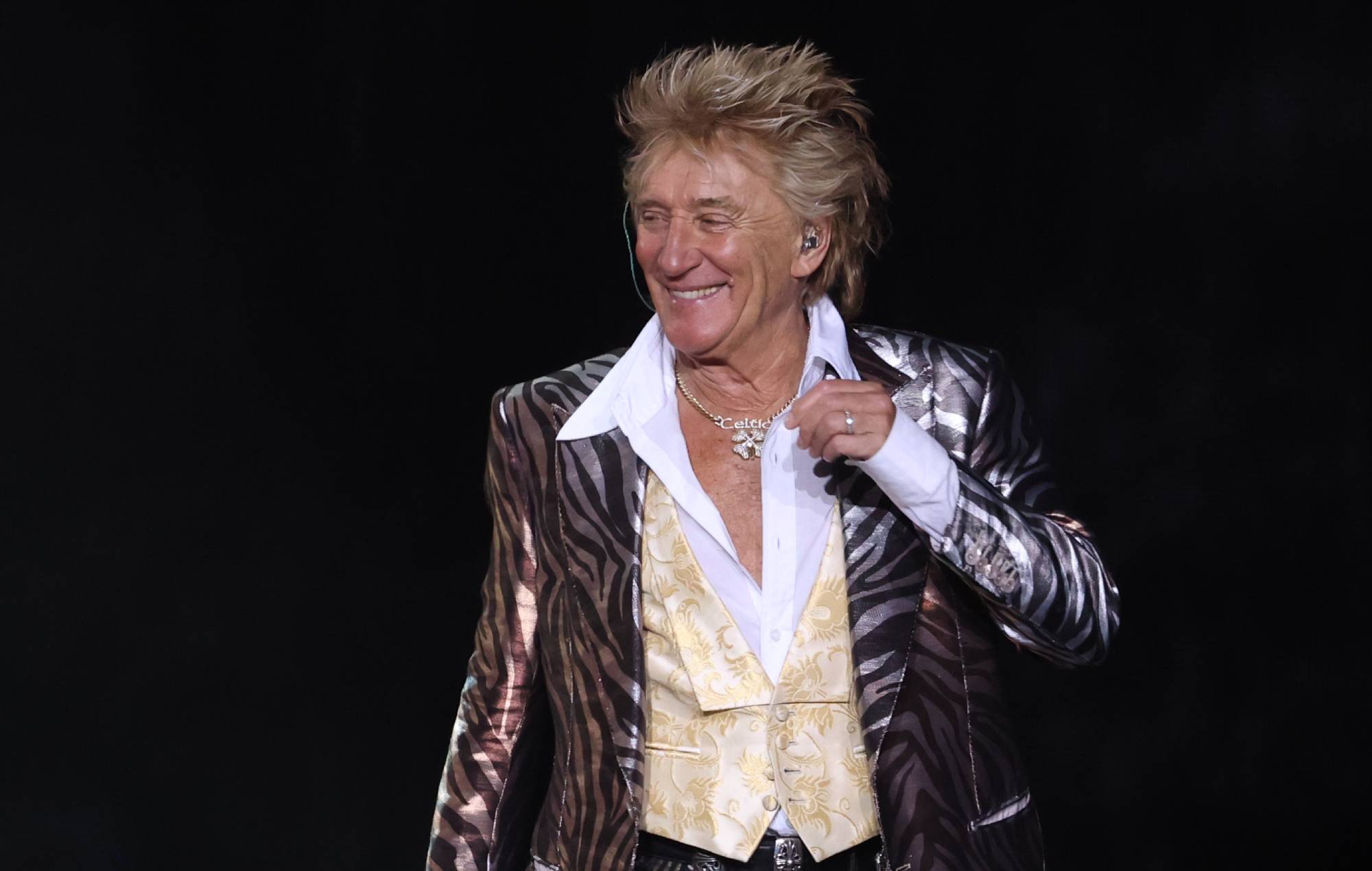 Le maire de Plymouth maltraité après une coupure de courant au concert de Rod Stewart