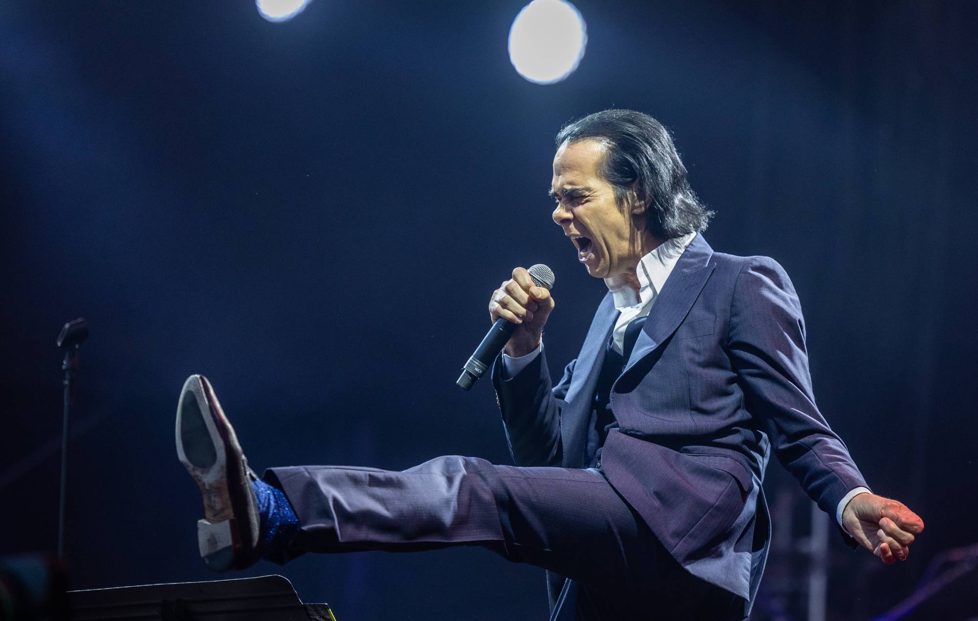 Nick Cave se souvient d'avoir été "high" alors qu'il était sur "Top Of The Pops" avec Kylie Minogue