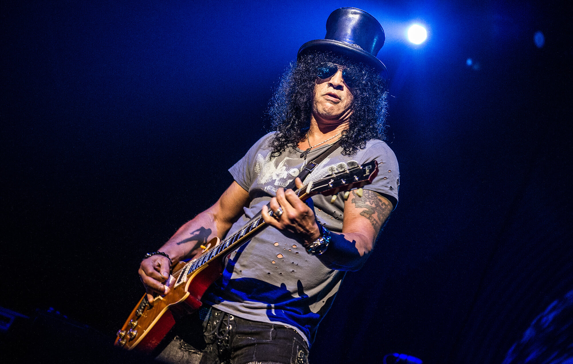 Slash est sur la chanson "Barbie" de Ryan Gosling "I'm Just Ken"