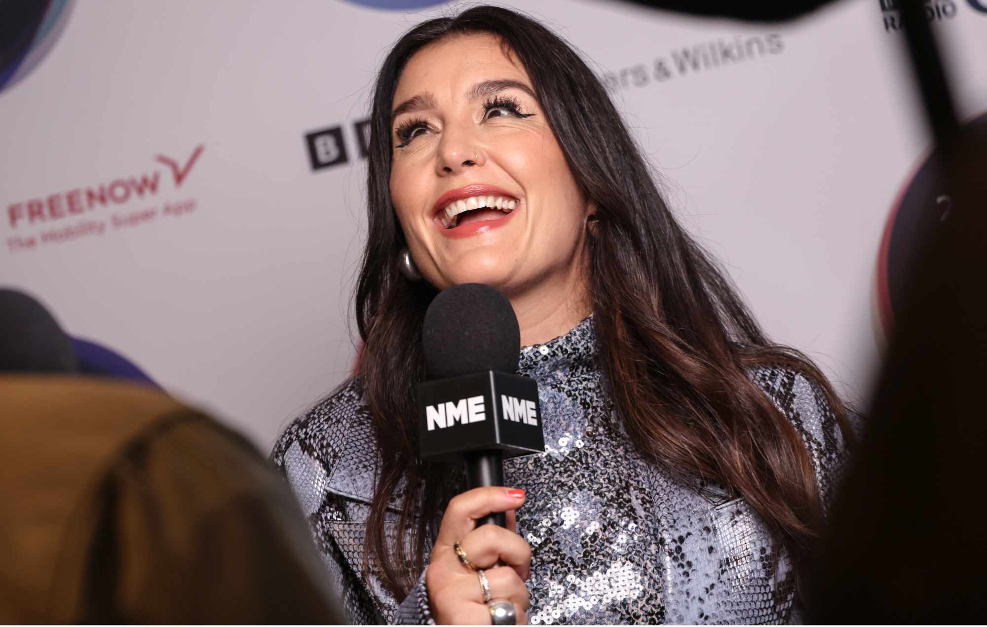 Jessie Ware assiste au lancement du prix Mercury 2023 (Photo par JMErnational/Getty Images)