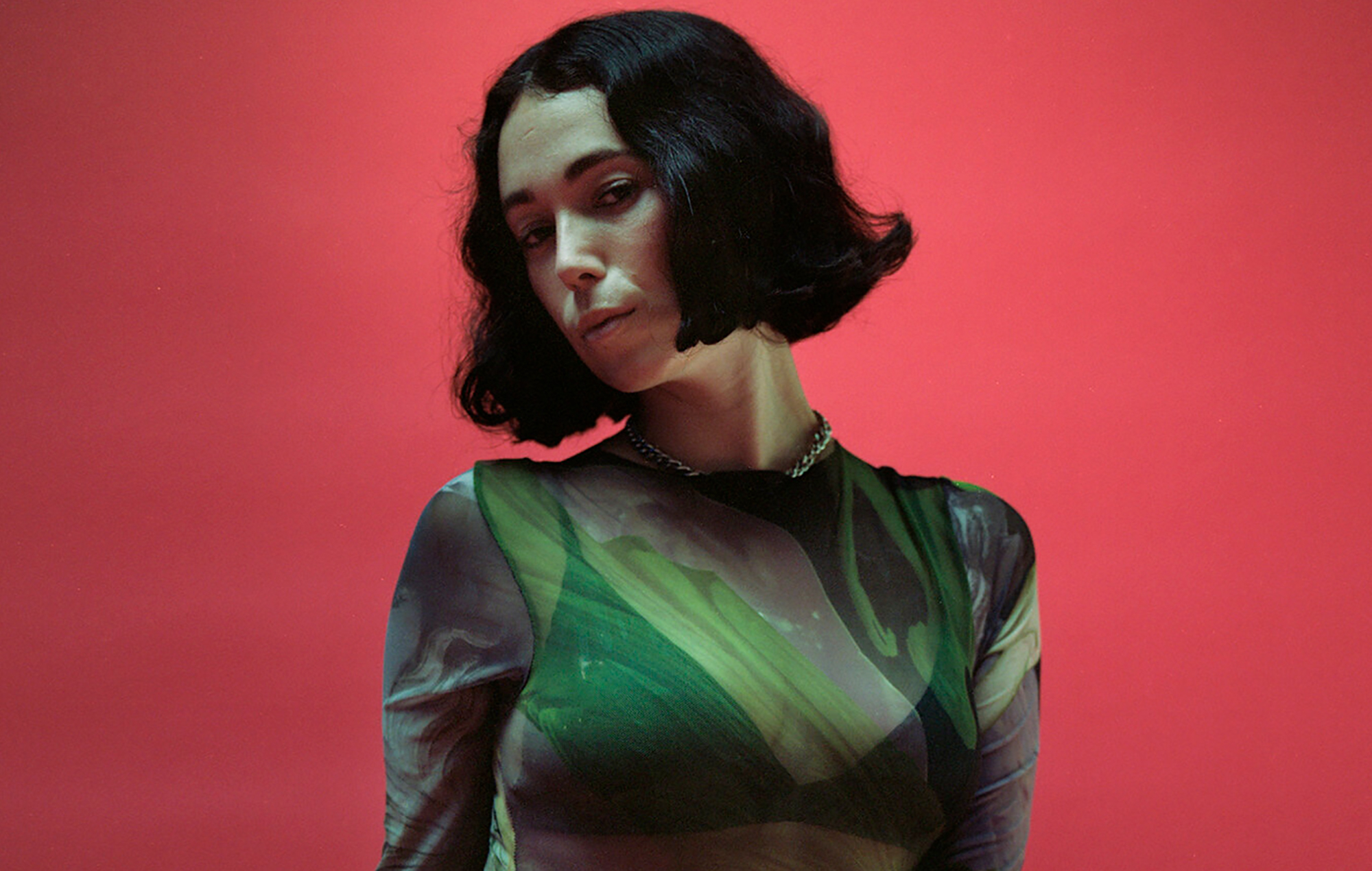 Kelly Lee Owens sur Oasis, Depeche Mode et son tout premier concert