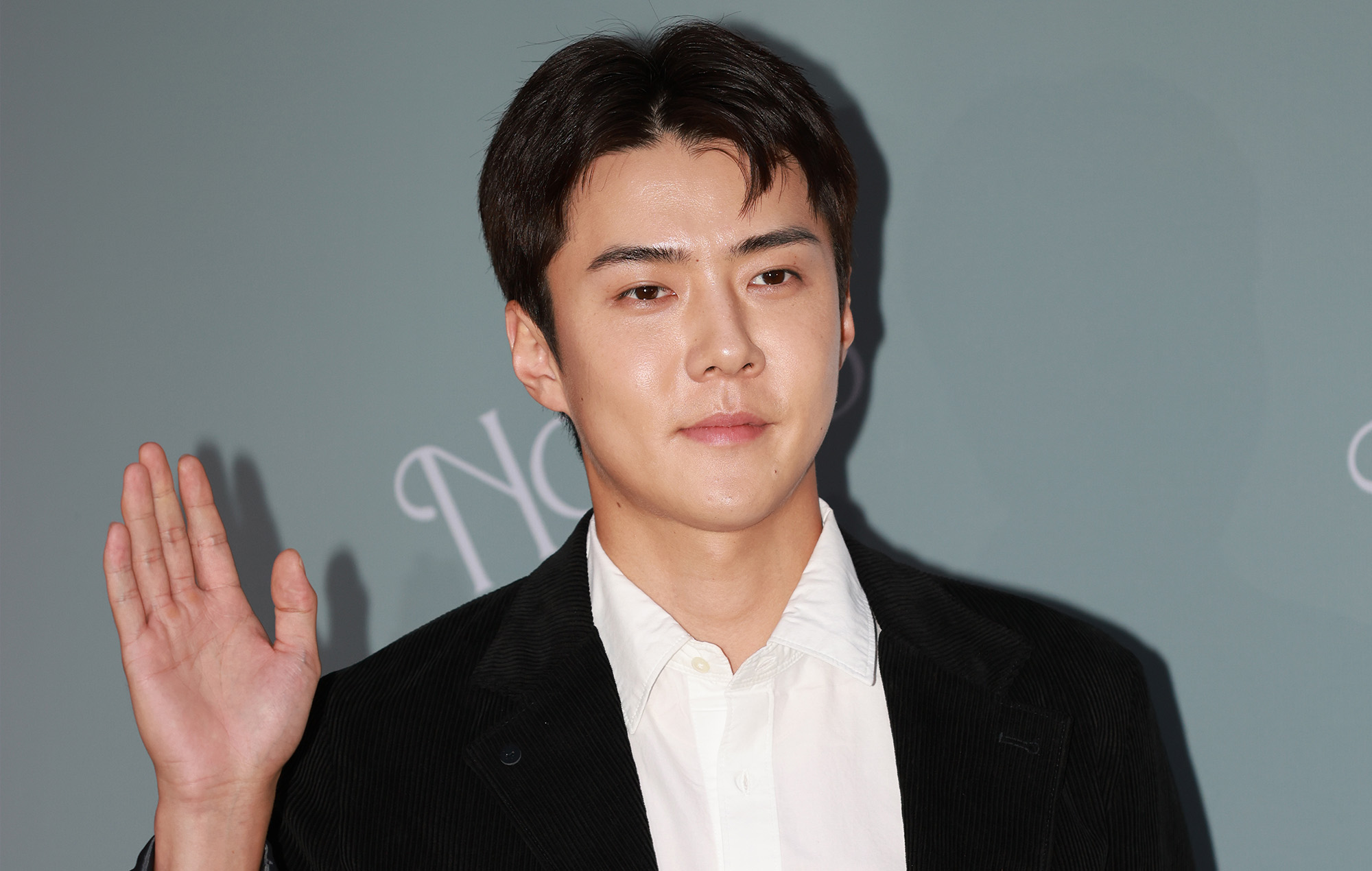 Sehun d'EXO annonce qu'il s'enrôlera dans l'armée la semaine prochaine