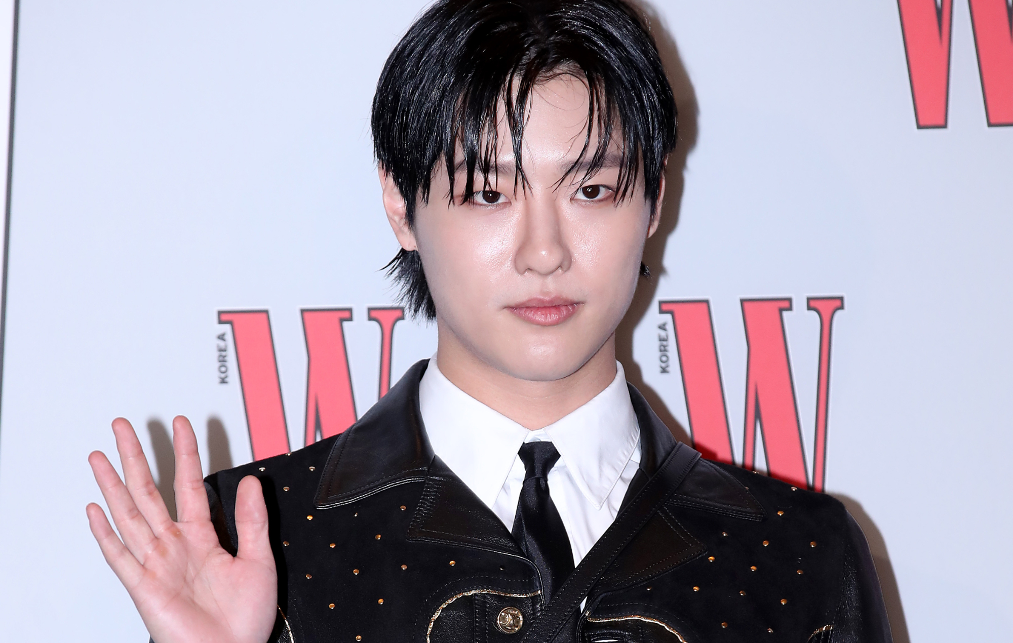 WOODZ annonce l'enrôlement militaire en janvier