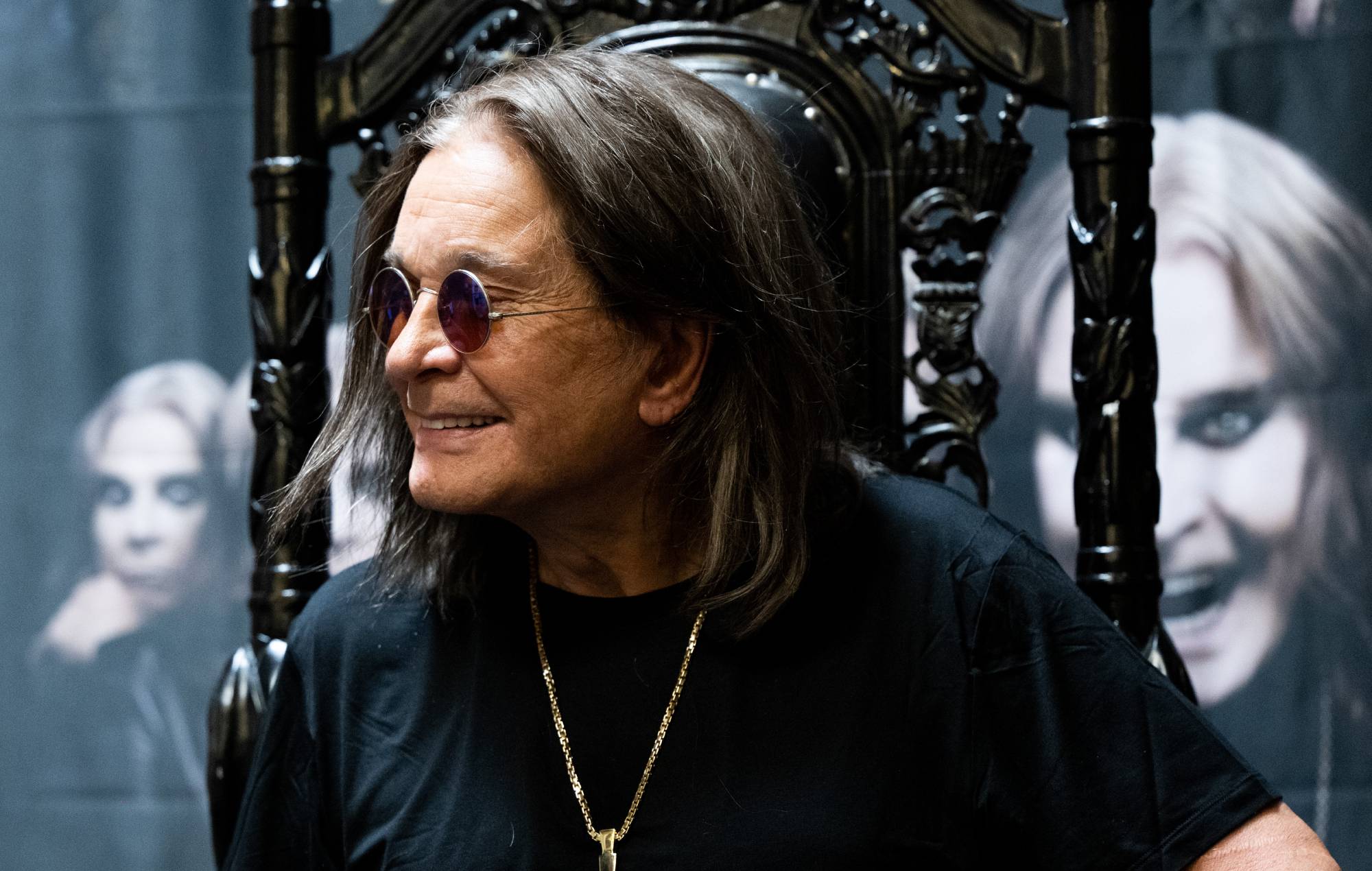 Ozzy Osbourne parle de sa « lente récupération » après une dernière opération à la colonne vertébrale