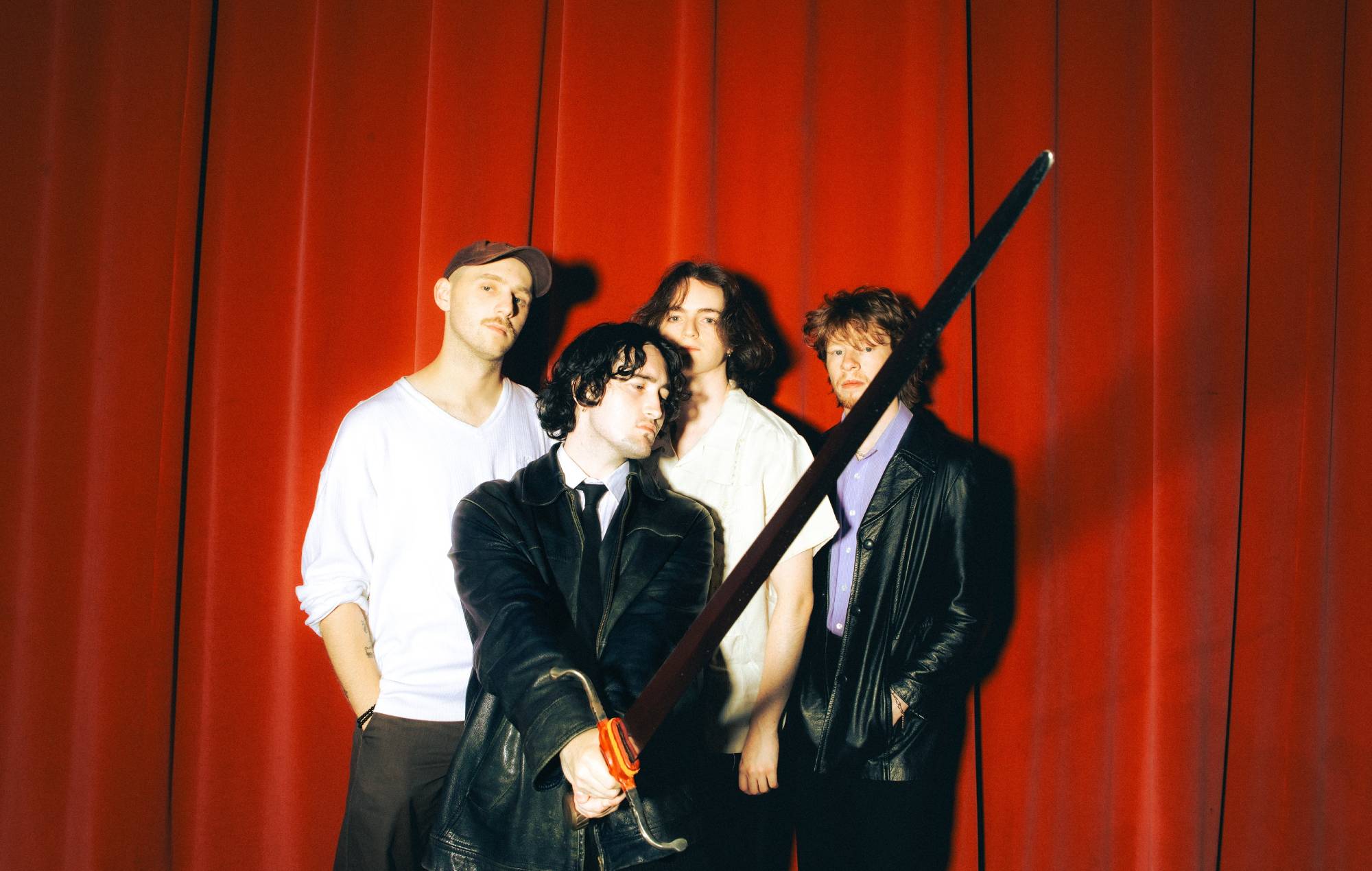 Faire la cour. Crédit : Charlie Barclay Harris