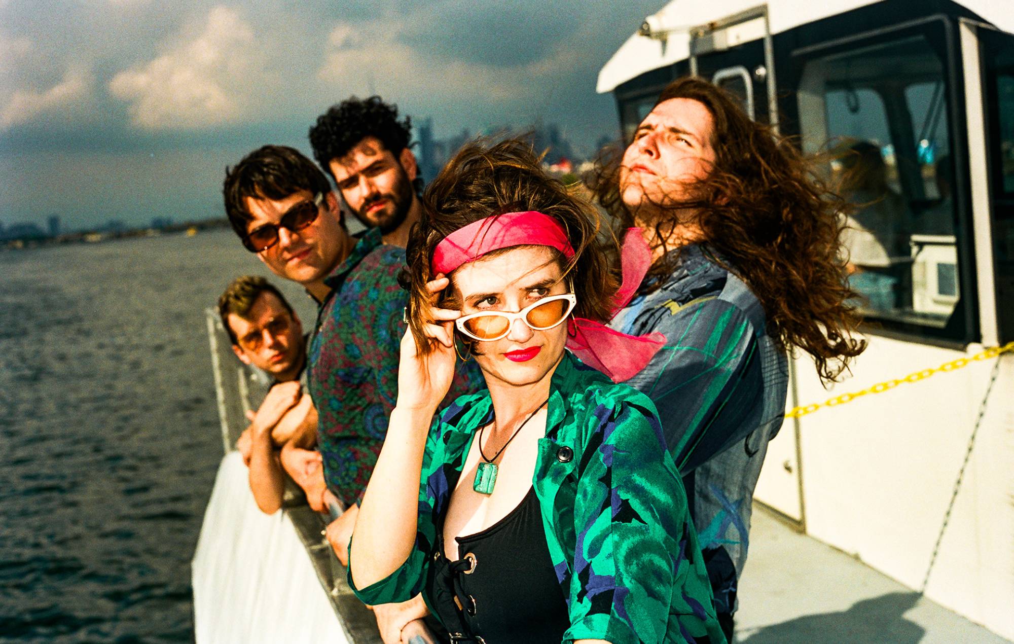 BODEGA annonce son nouvel album « Our Brand Could Be Yr Life » et partage le premier single « Tarkovski »