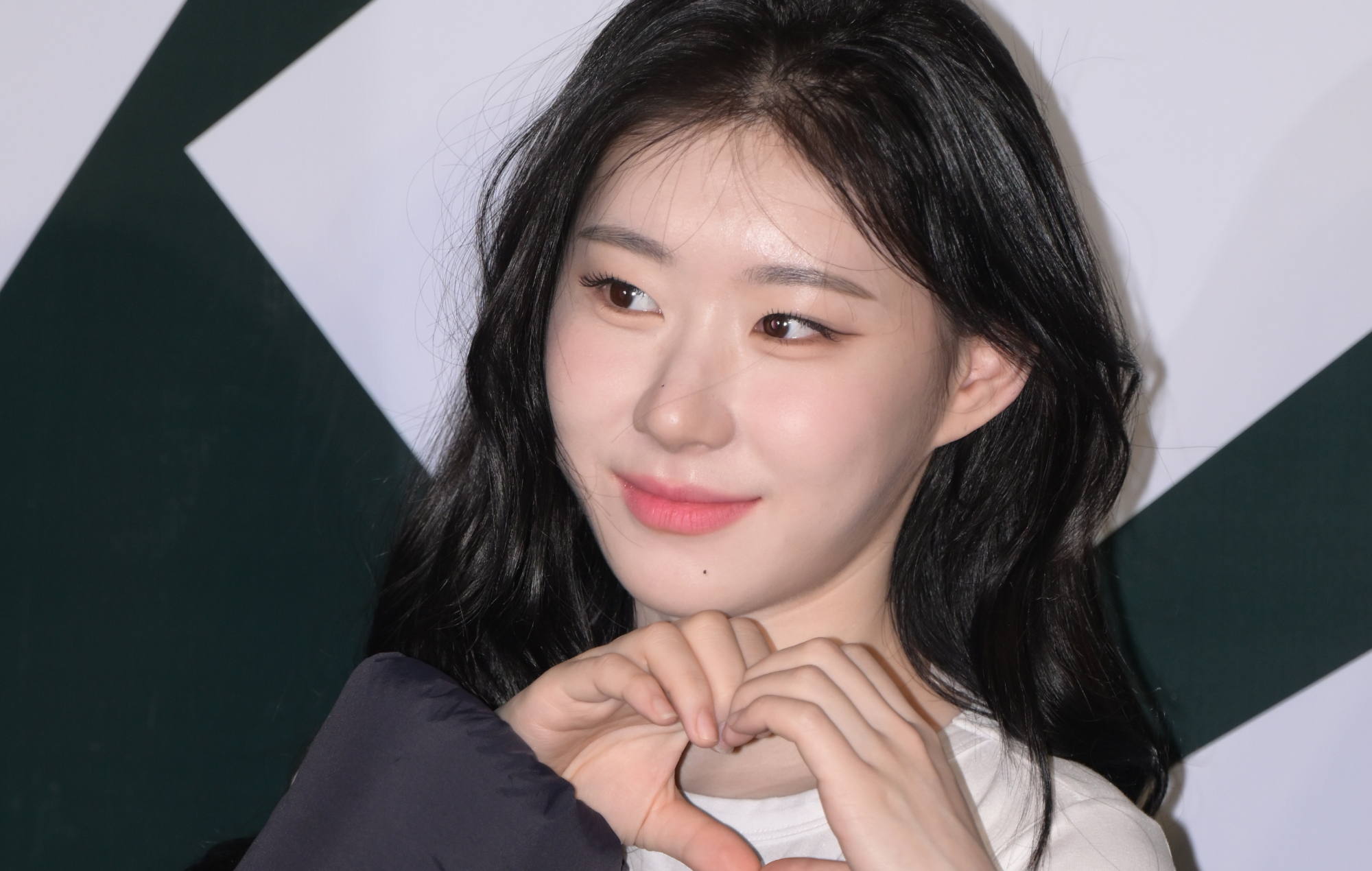 Écoutez Chaeryeong d'ITZY reprendre "Nonsense" de Sabrina Carpenter