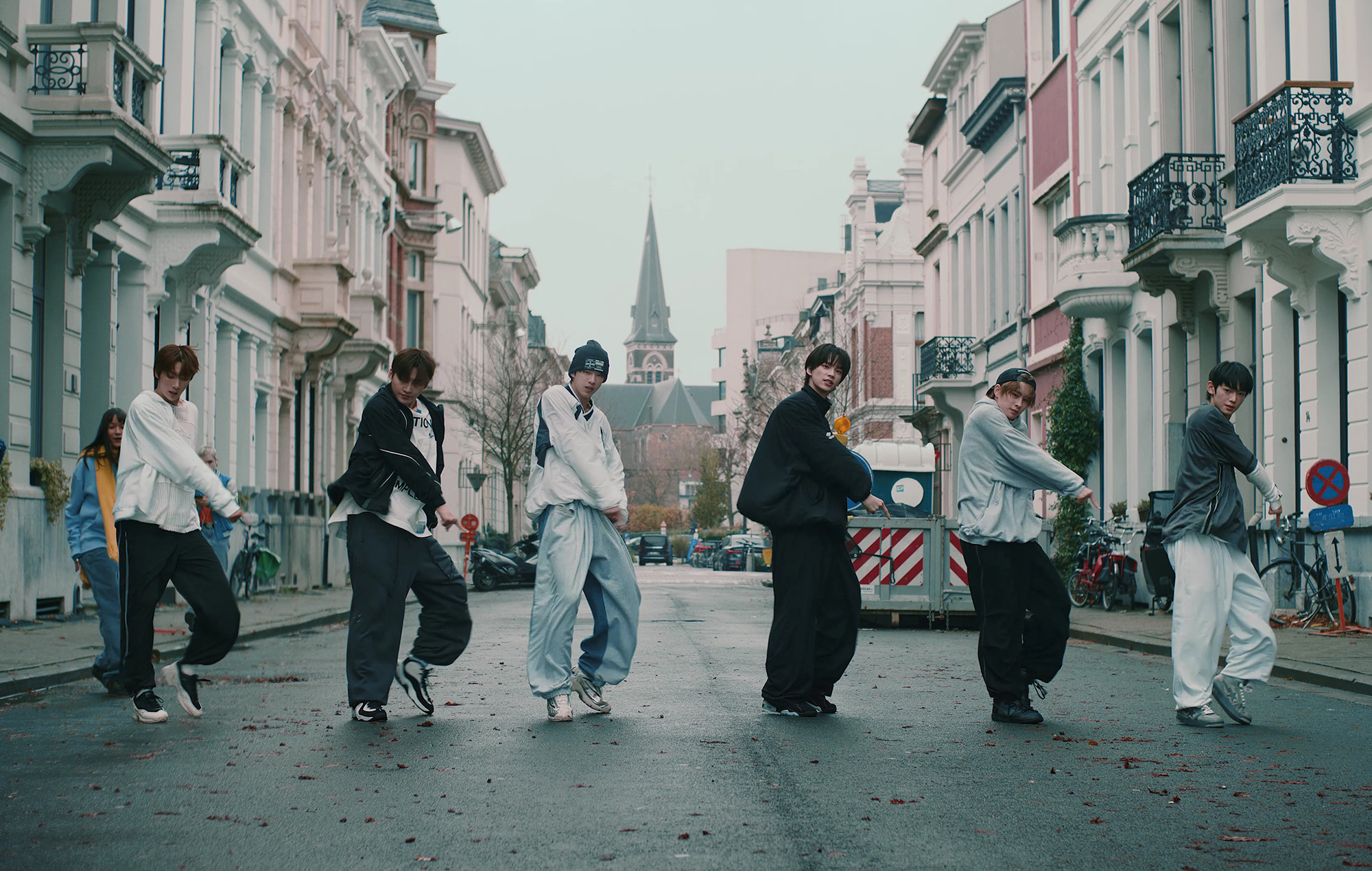 Pledis Entertainment présente le nouveau boysband TWS avec « OH MYMY : 7S »