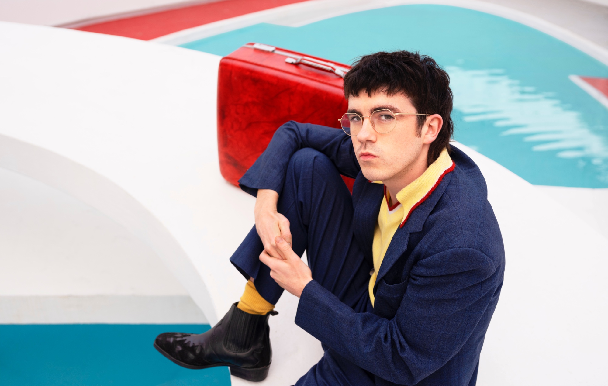 Declan McKenna sur le voyage « responsabilisant » vers son troisième album rempli de joie