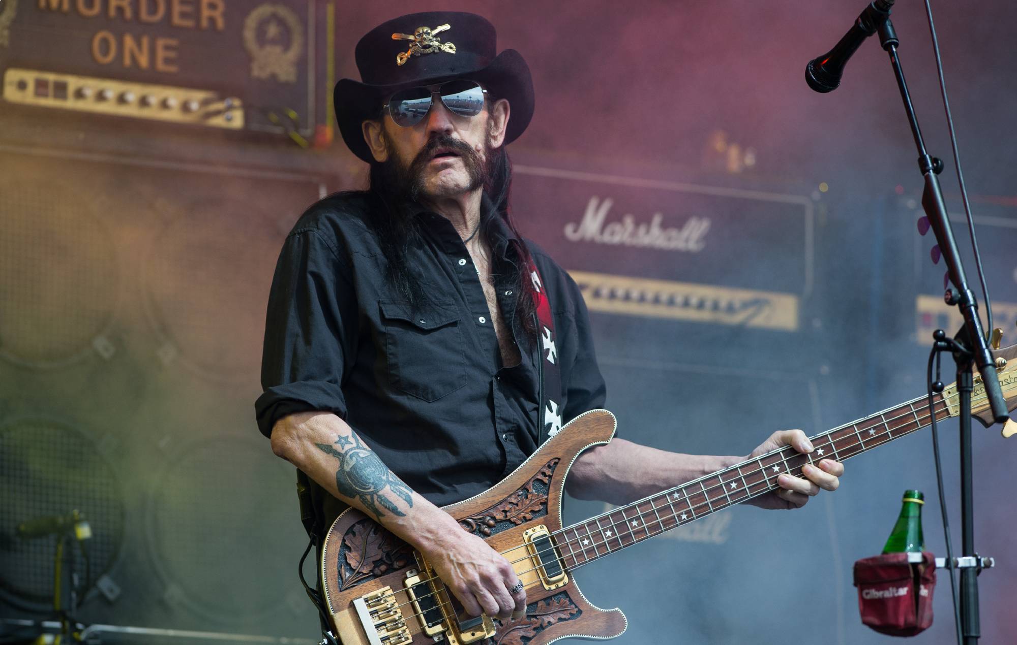 Une statue du leader de Motörhead, Lemmy, sera érigée dans sa ville natale du Staffordshire