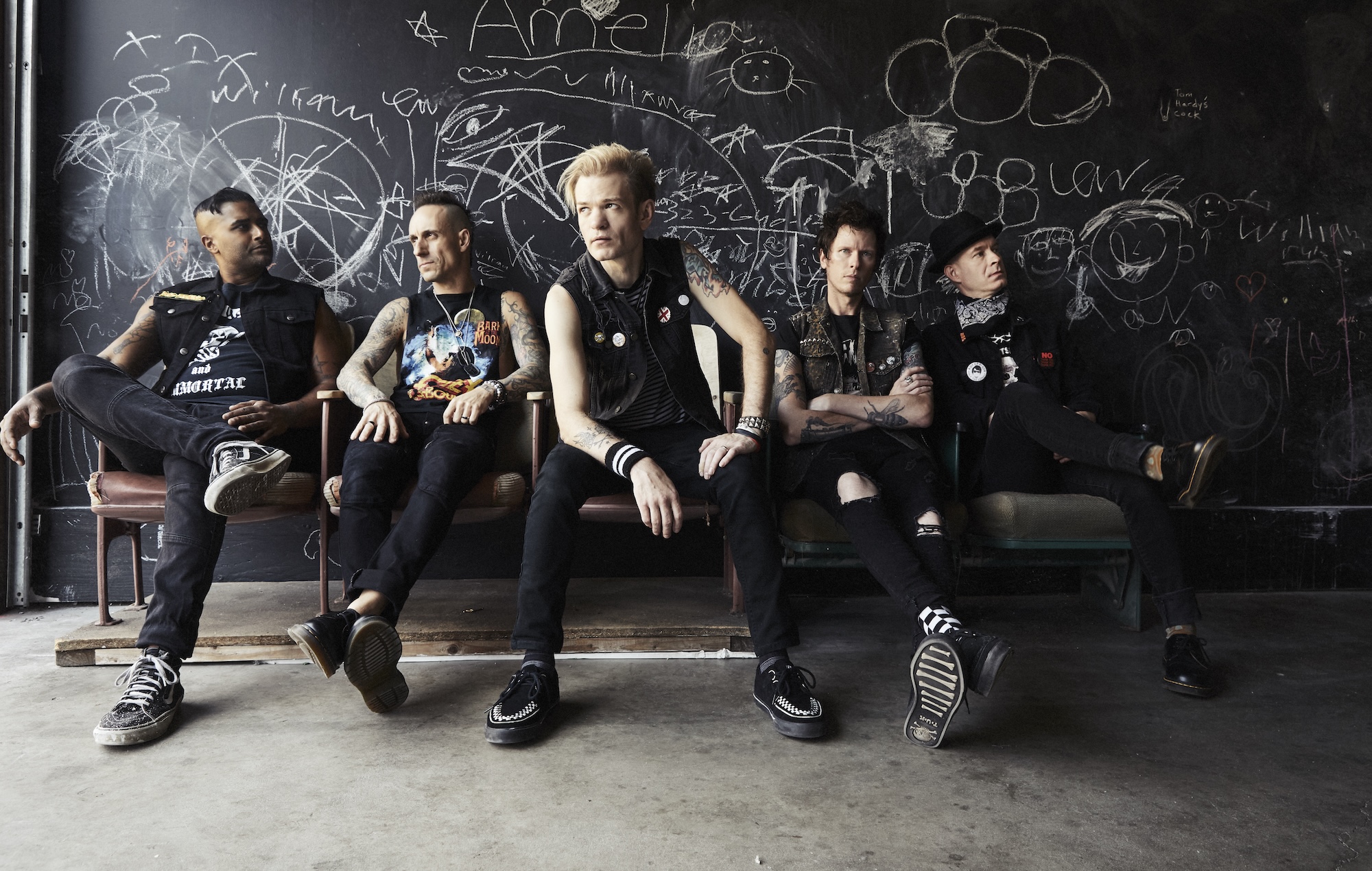 Sum 41 - Critique de 'Heaven :x: Hell' : les vétérans du pop-punk tirent leur révérence la tête haute