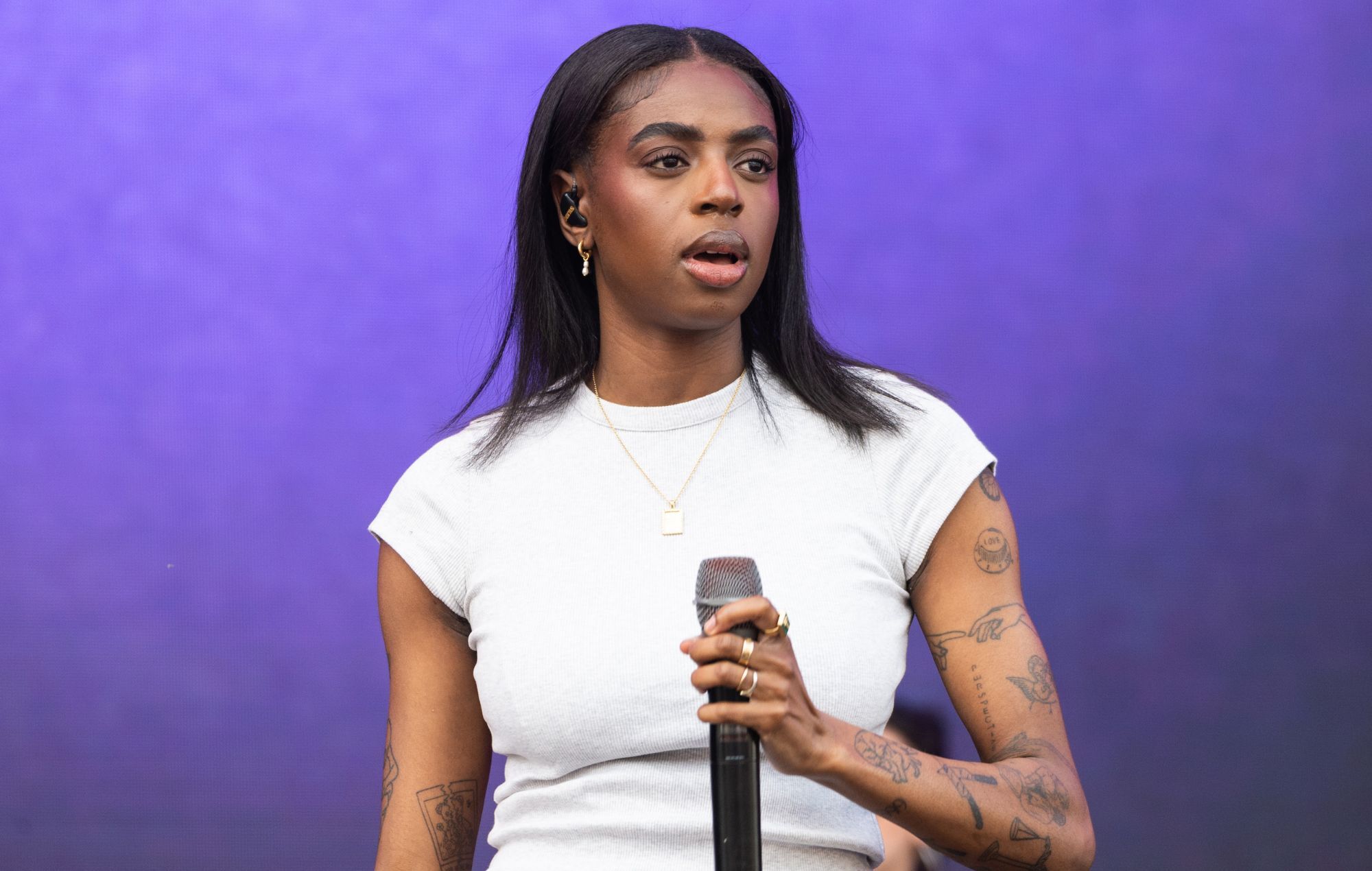 Cat Burns annonce son premier album « Early Twenties » avec une tournée au Royaume-Uni et en Europe en 2024